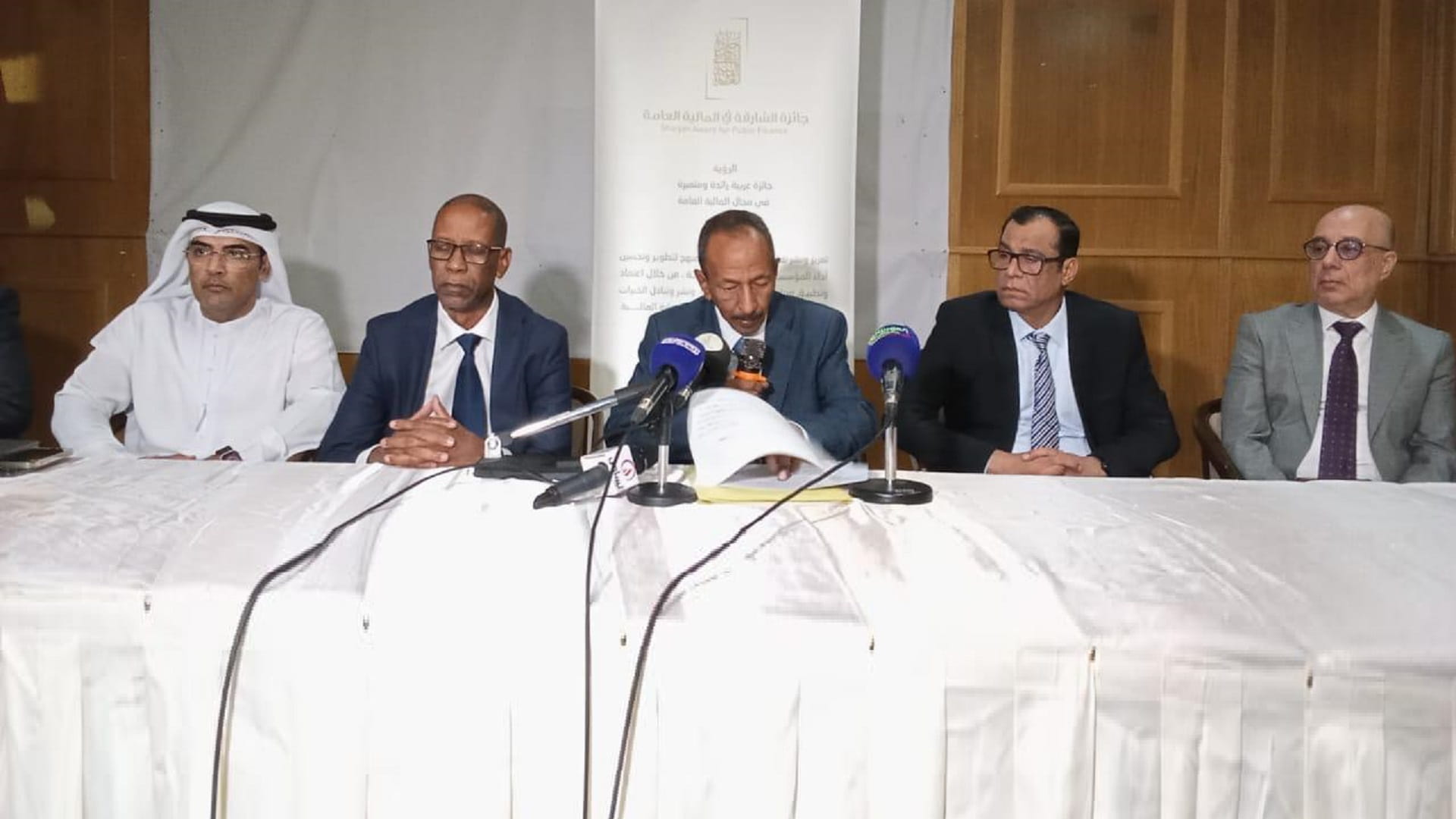 جائزة الشارقة بالمالية العامة تختتم ندوة تعريفية ناجحة بموريتانيا