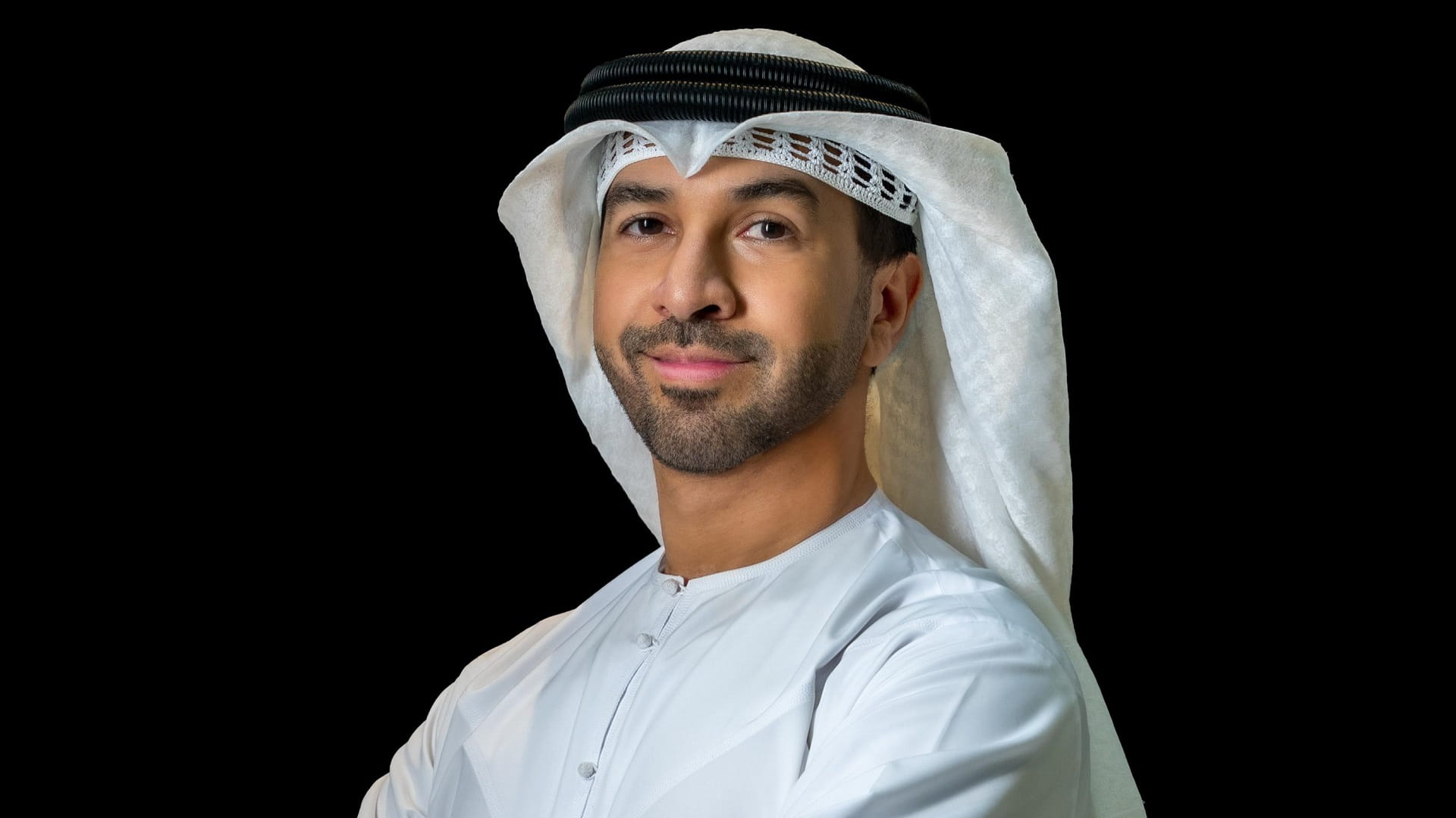 عبد الله الشرهان أول محكّم عربي في مسابقة الصغار المبدعين بشنغهاي