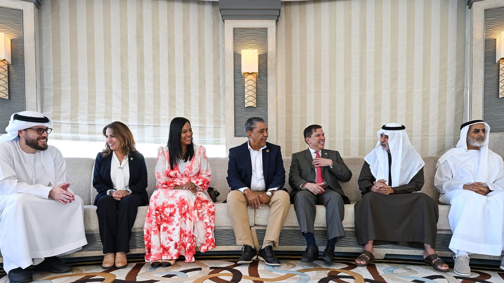 نهيان بن مبارك يشيد بعمق العلاقات الإماراتية - الأميركية