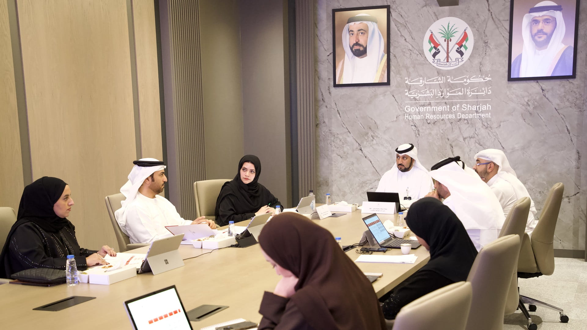 صورة بعنوان: لجنة الهياكل التنظيمية تناقش هيكل دائرة الأشغال العامة 