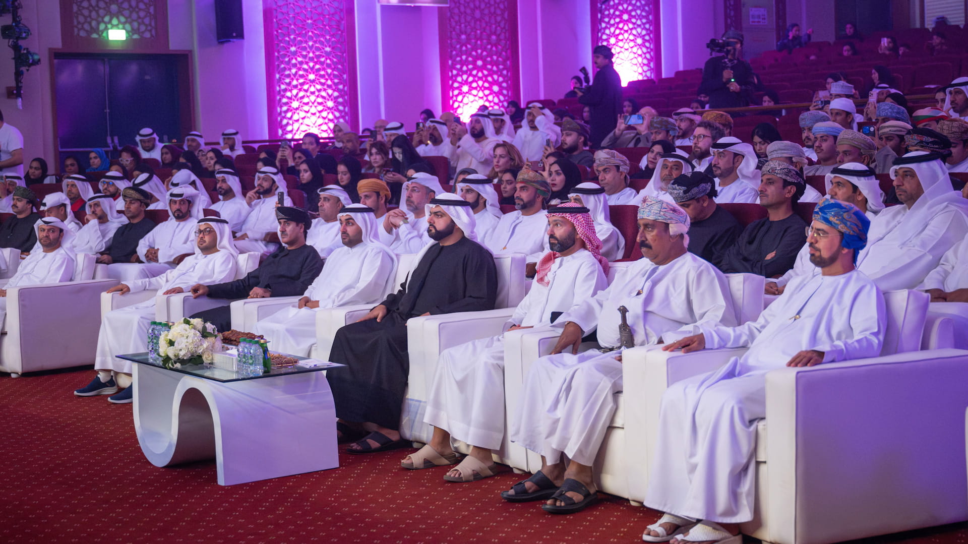 محمد الشرقي يشهد حفل الأوركسترا السيمفونية السلطانية العُمانية 