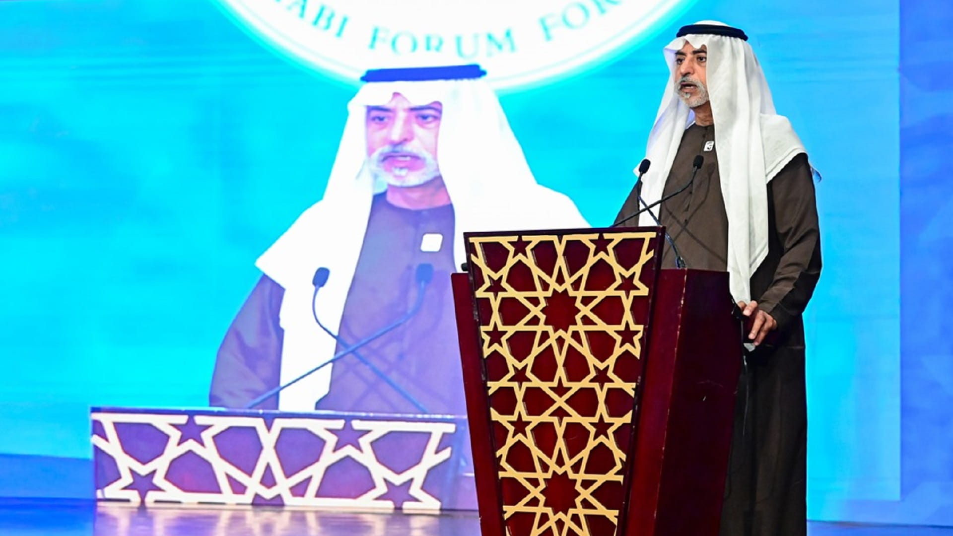 نهيان بن مبارك يشهد احتفال منتدى أبوظبي للسلم بعيد الاتحاد الـ53 