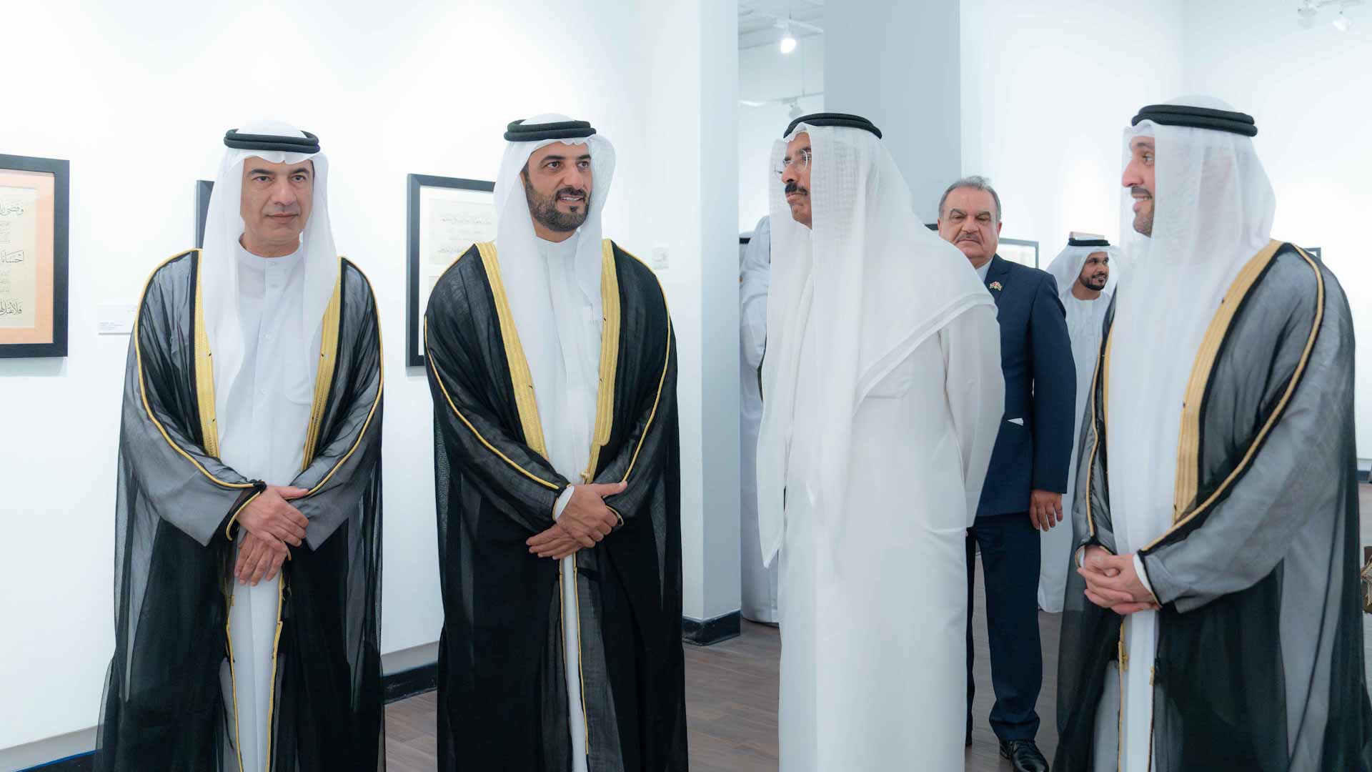 سلطان بن أحمد يفتتح فعاليات الدورة الـ 11 من ملتقى الشارقة للخط