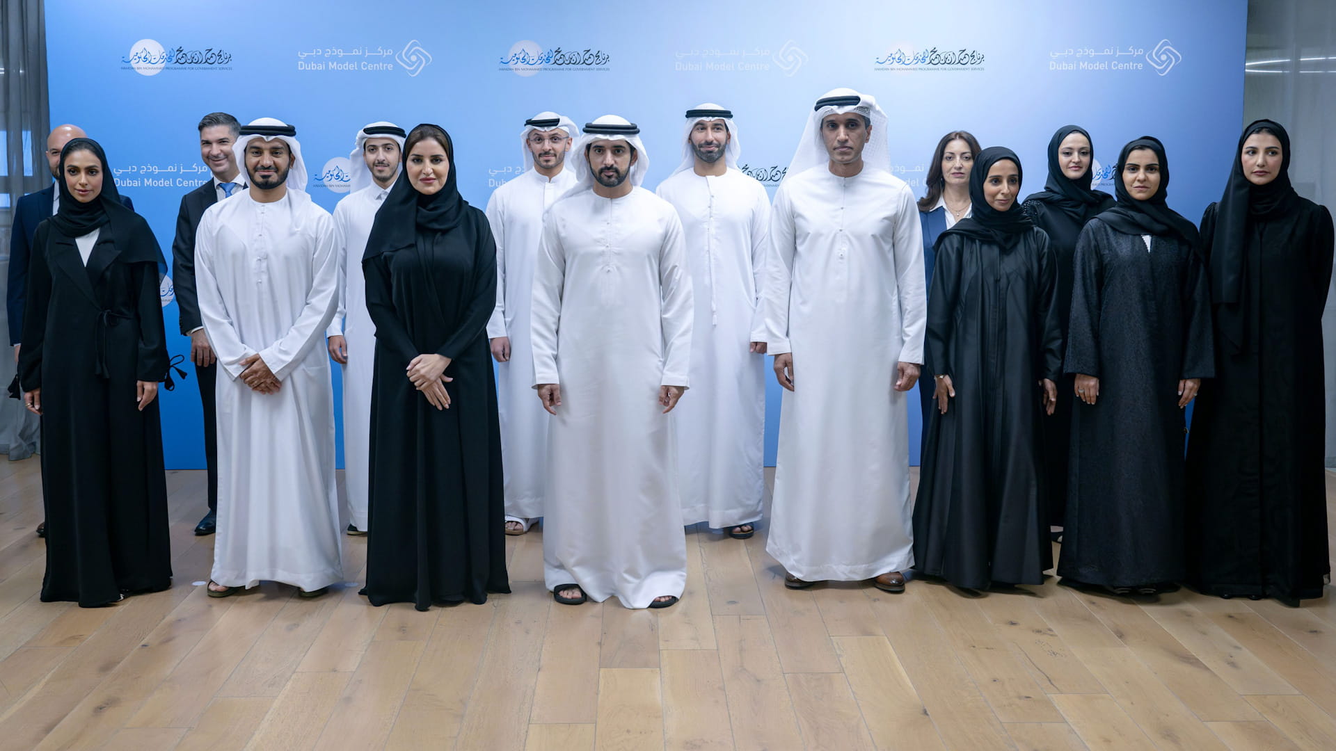 حمدان بن محمد: دبي أصبحت نموذجاً عالمياً في ريادة الخدمات الحكومية 