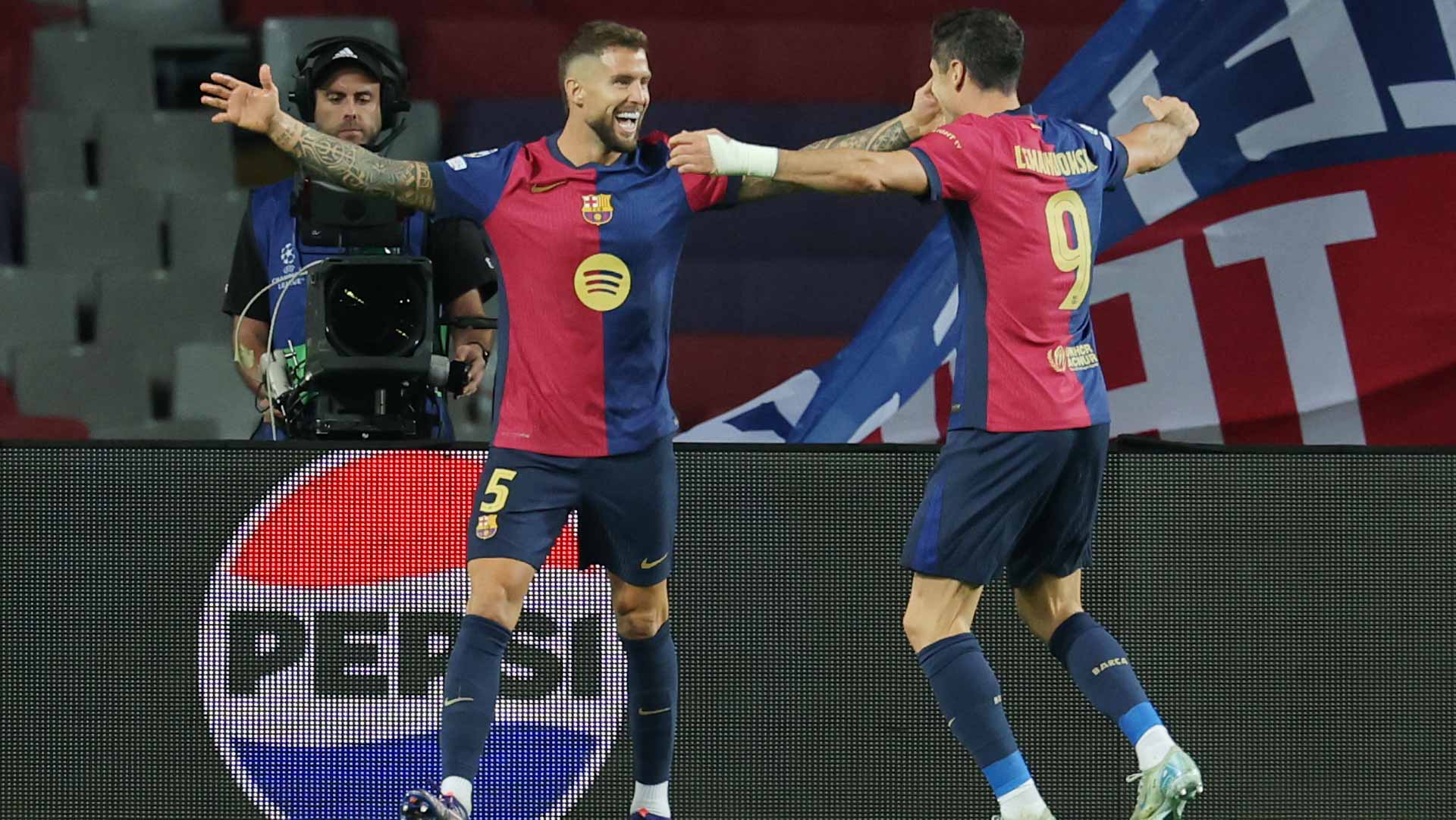 Lewandowski hits brace as Barca crush Young Boys 