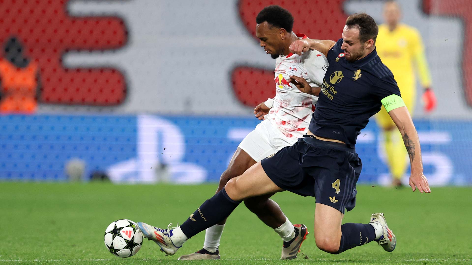 يوفنتوس يهزم لايبزج الألماني بثلاثية في دوري أبطال أوروبا 