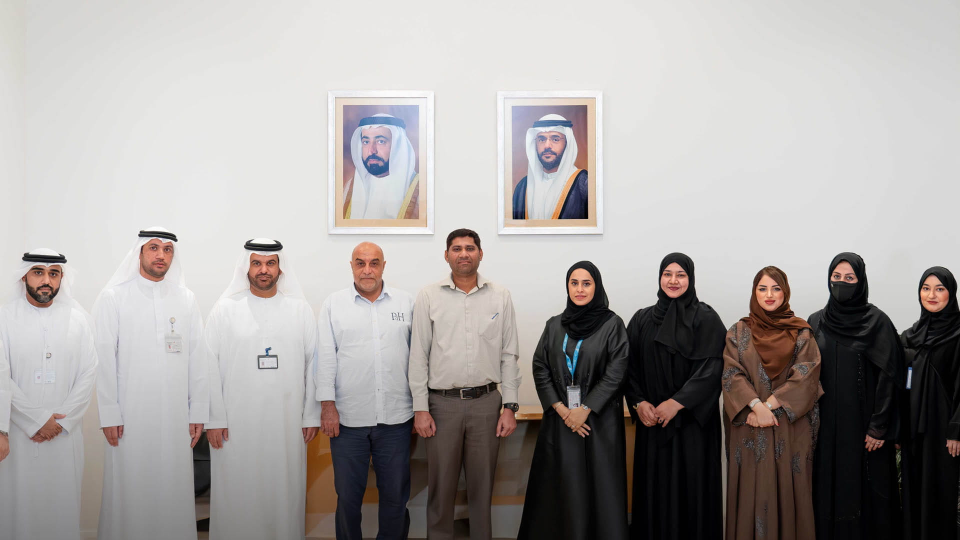 هيئة مطار الشارقة تكرم الفائزين في برنامج رصد آراء المتعاملين 