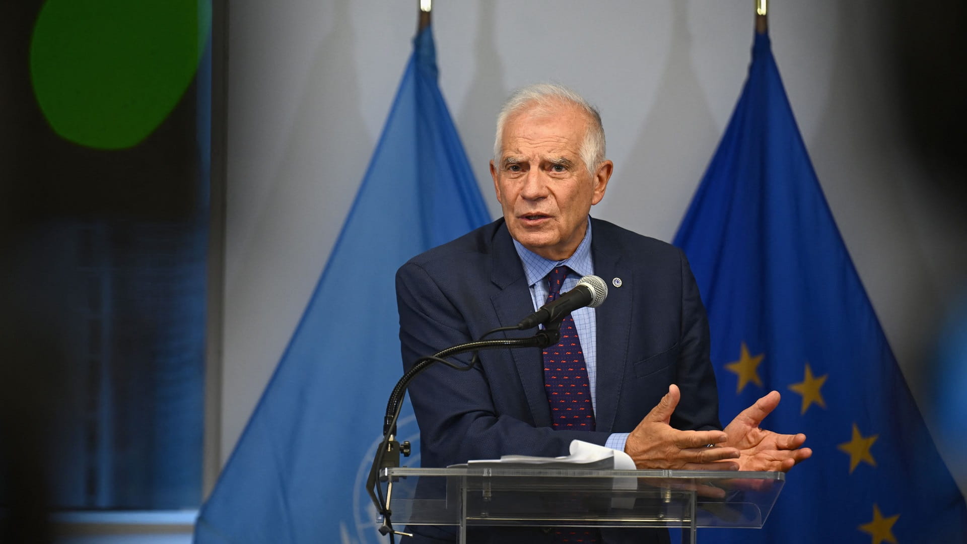 بوريل: حريق كامل على وشك أن يندلع في الشرق الأوسط بأكمله 