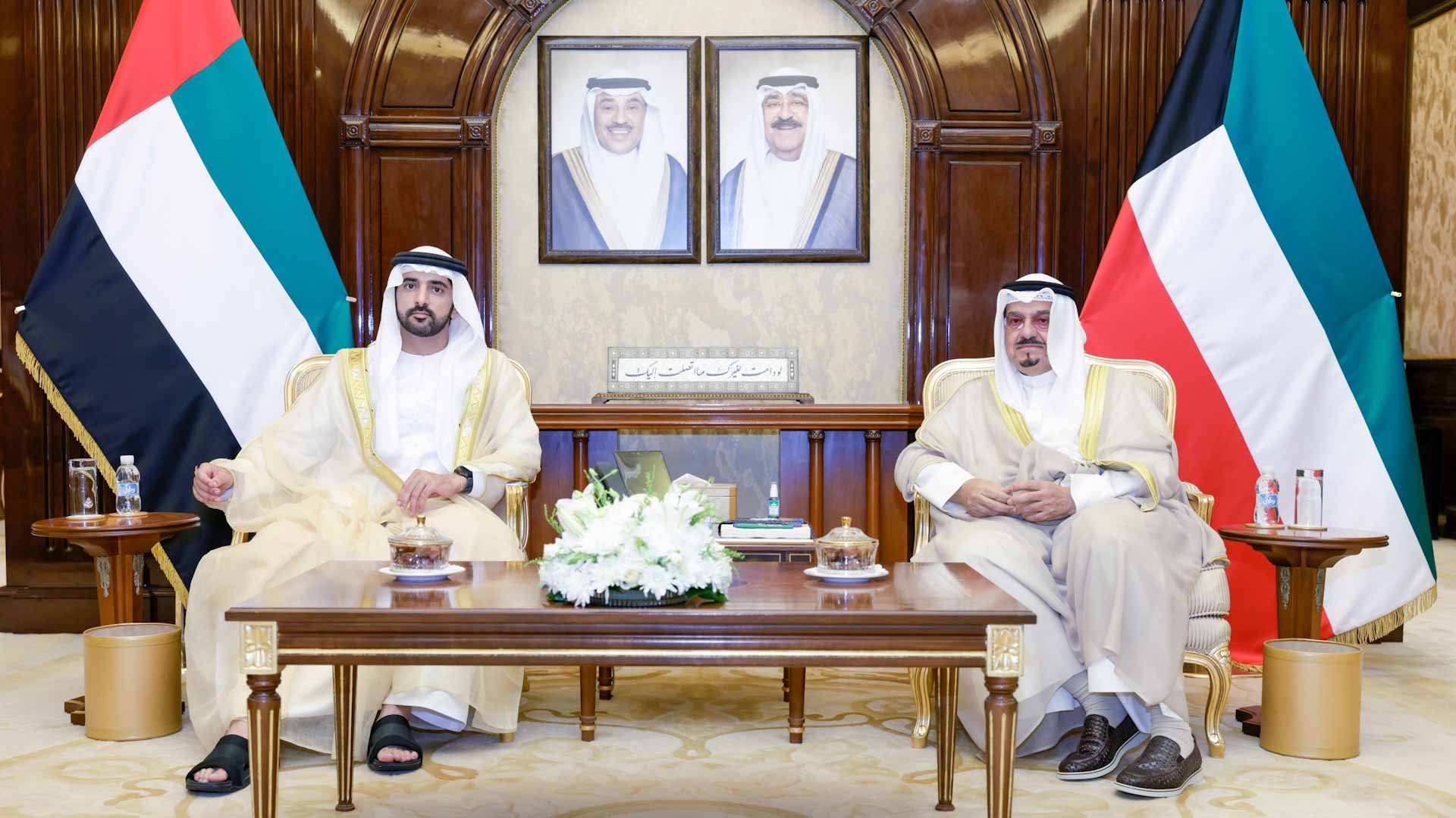 Hamdan bin Mohammed meets with Kuwait’s Prime Minister  