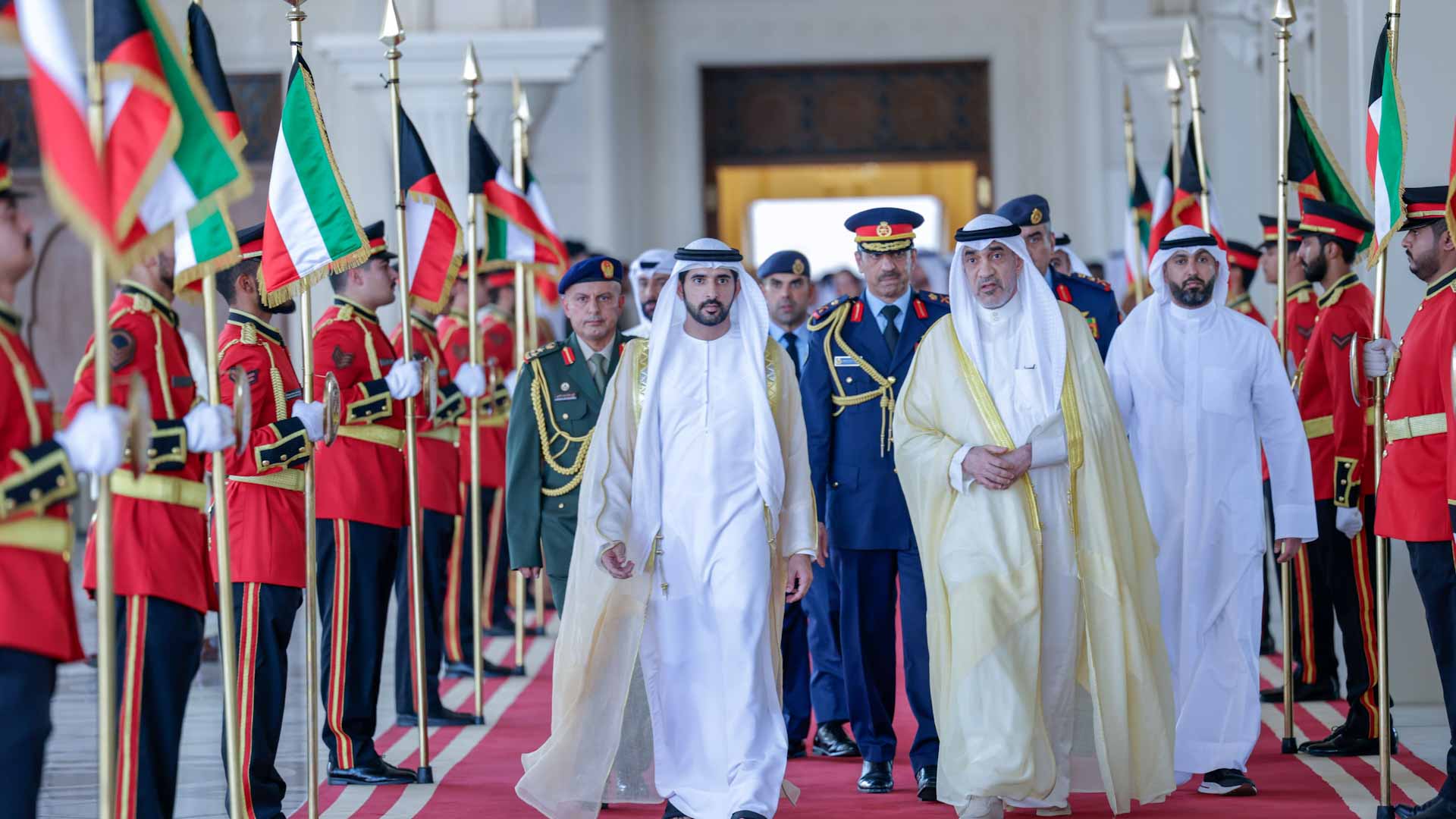 حمدان بن محمد يغادر الكويت في ختام زيارة رسمية