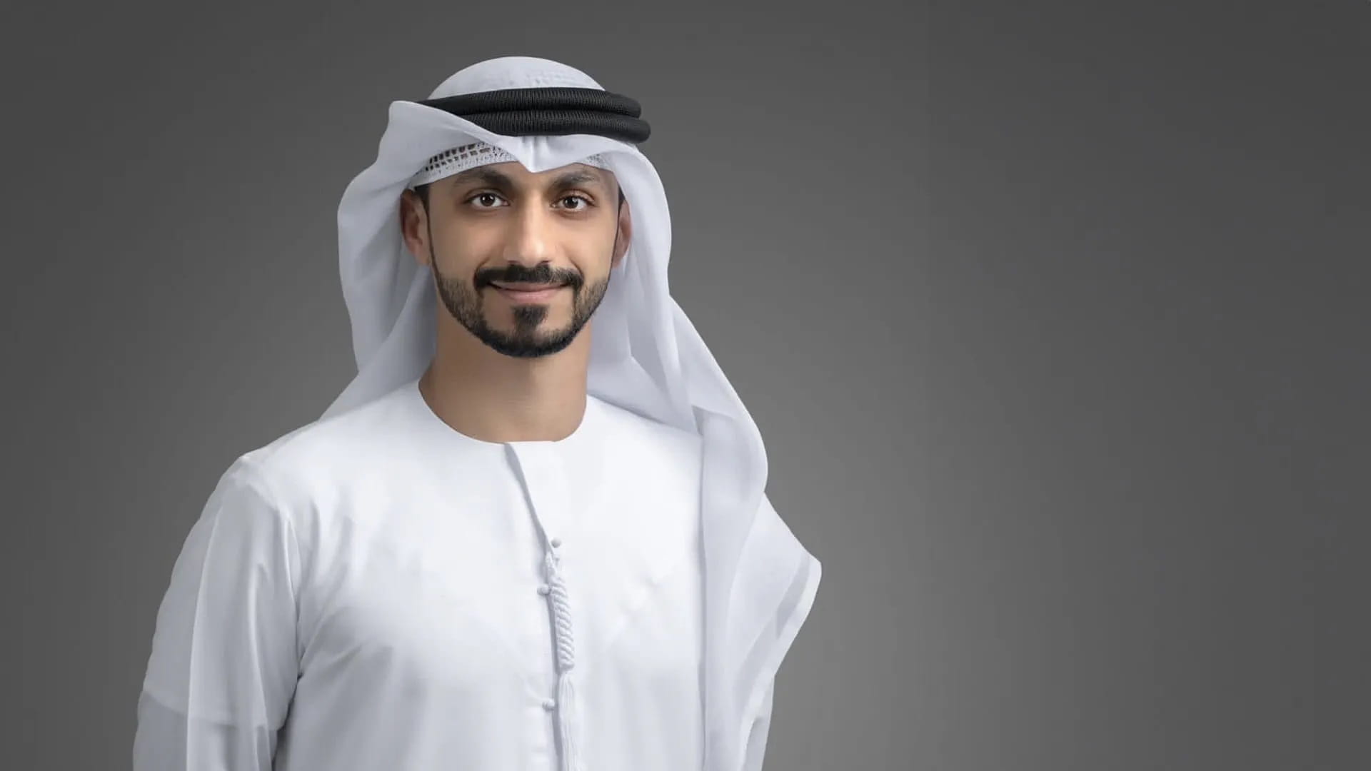 الشامسي: نستمد من رؤية سلطان دروساً في العطاء والعزيمة والتضحية