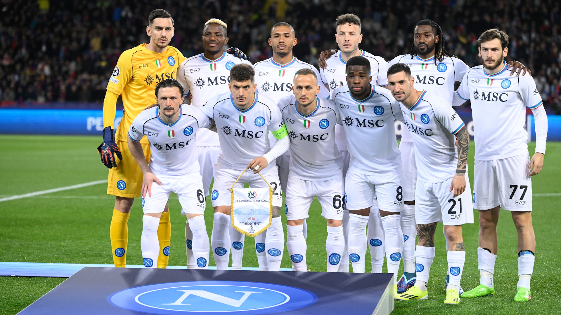 نابولي ينفرد بصدارة الدوري الإيطالي لكرة القدم  