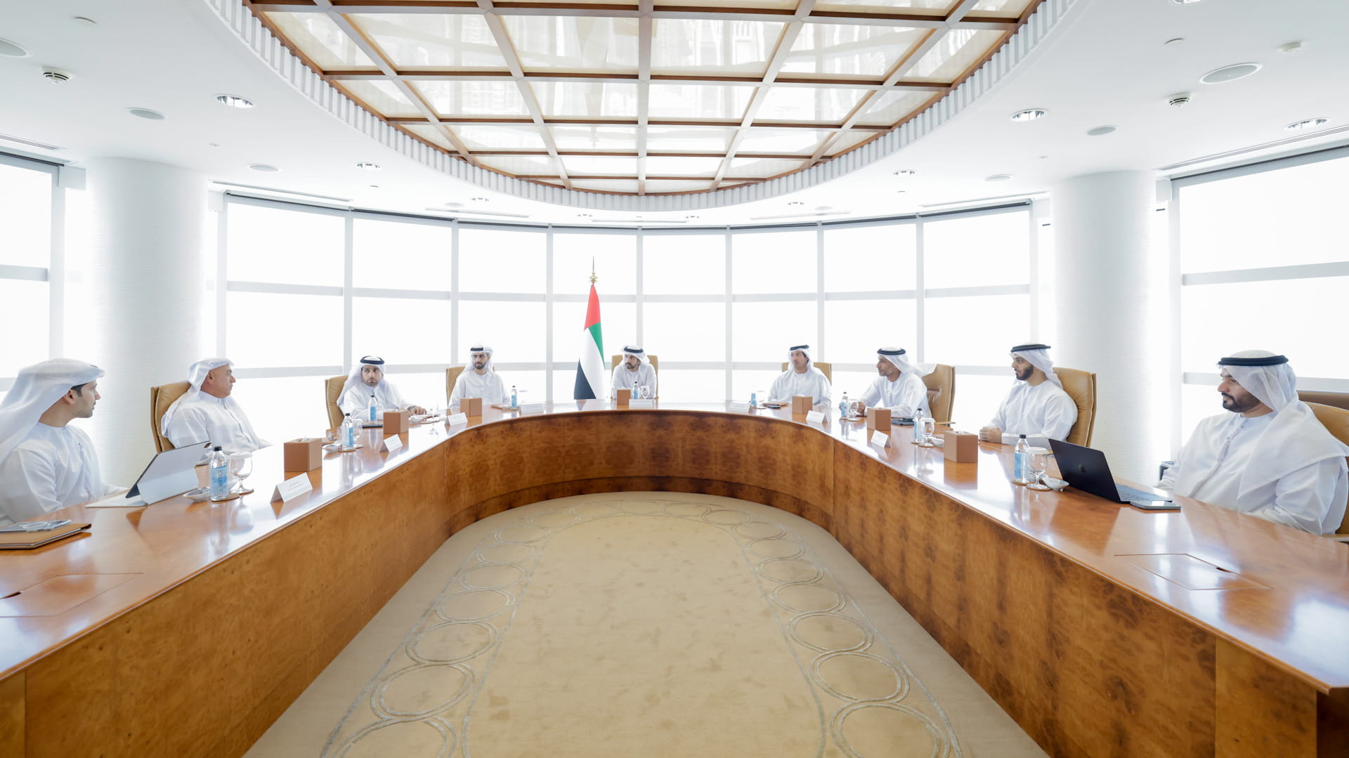 حمدان بن محمد: الإمارات ترسّخ ريادتها العالمية في الاقتصاد الرقمي 