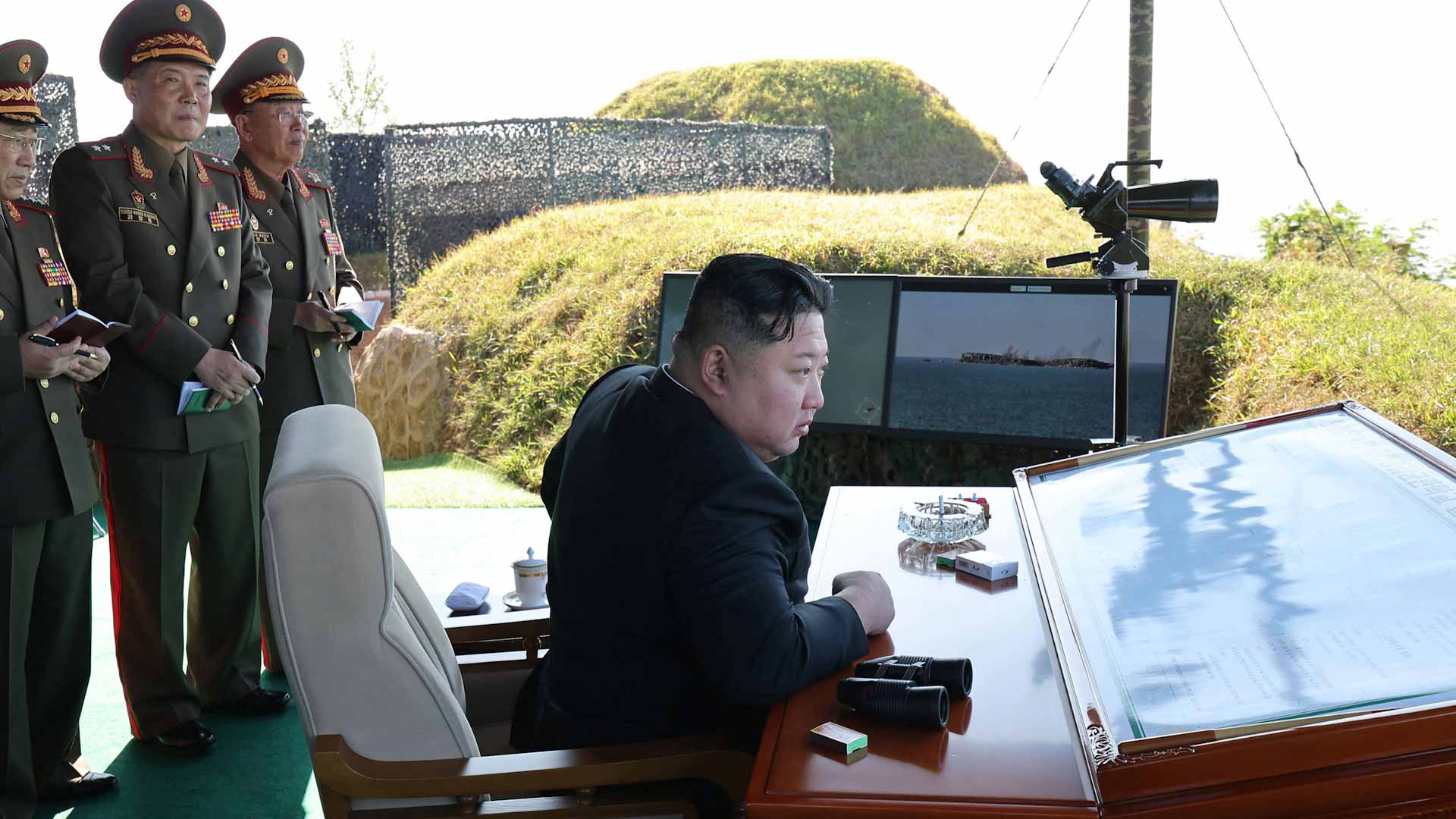 عينه على قدرات أميركا..كيم يزور تحصينات صواريخ الردع الاستراتيجي   
