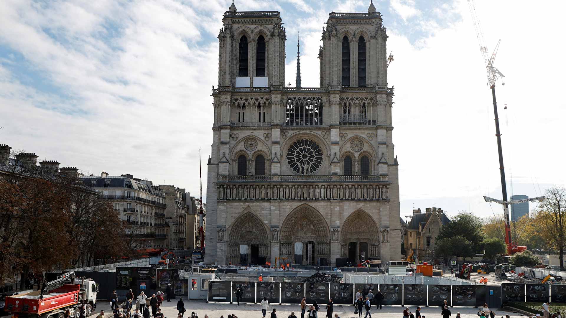 Image for the title: France proposes entry fee for visiting Notre-Dame Cathedral 