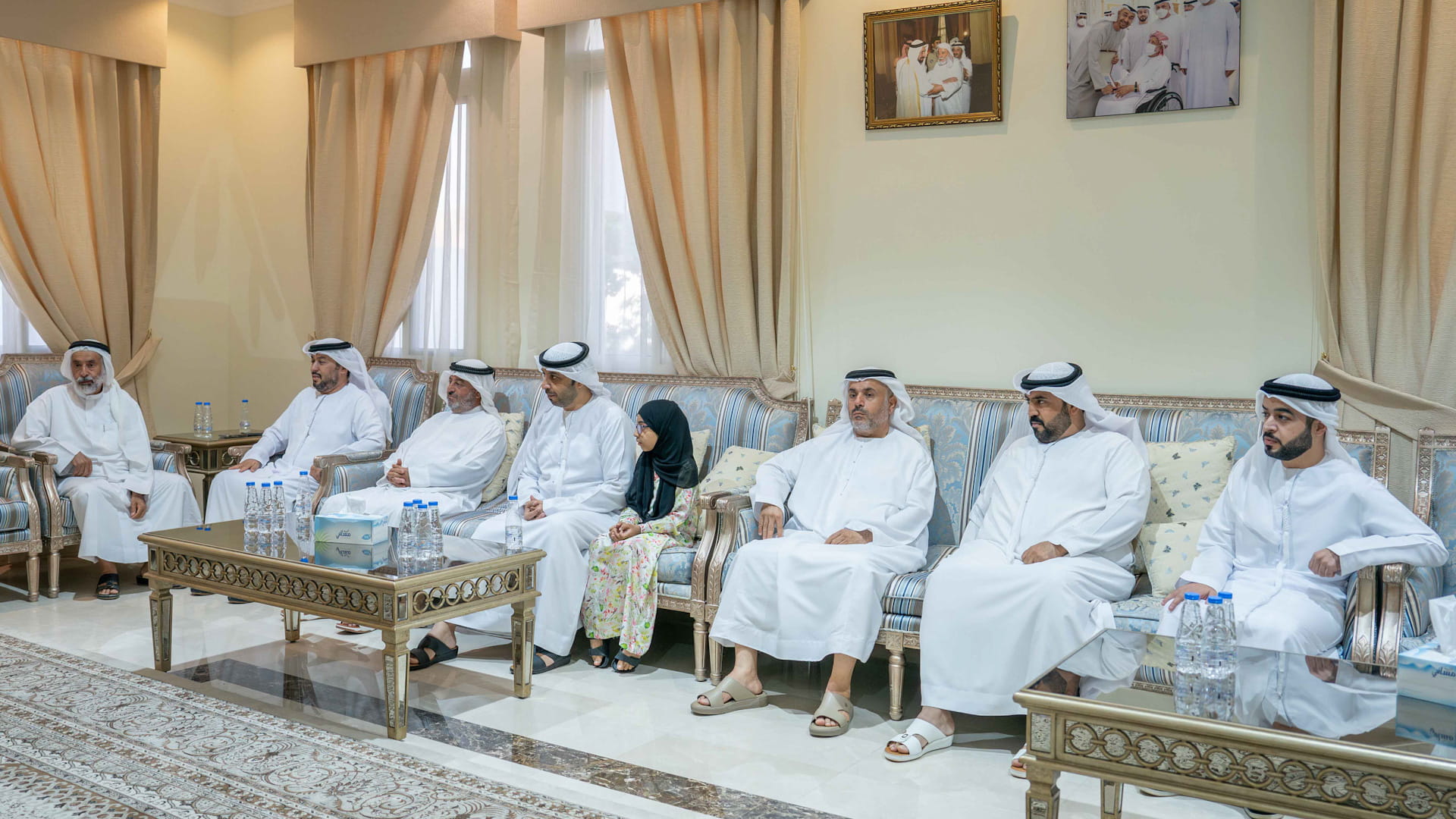 حاكم الشارقة يزور والي منطقة وادي الحلو ويطمئن على صحته