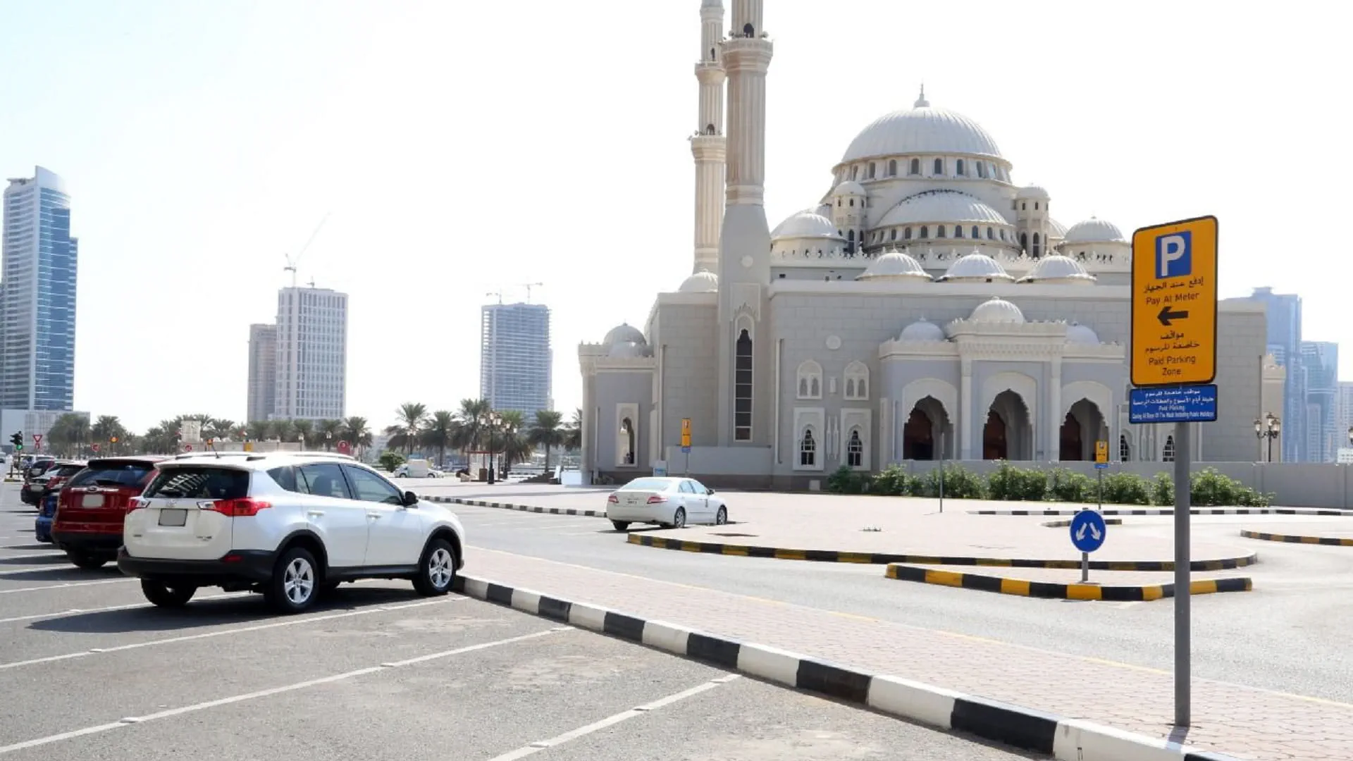 Image for the title: SM modifies public parking hours in Blue Zones  
