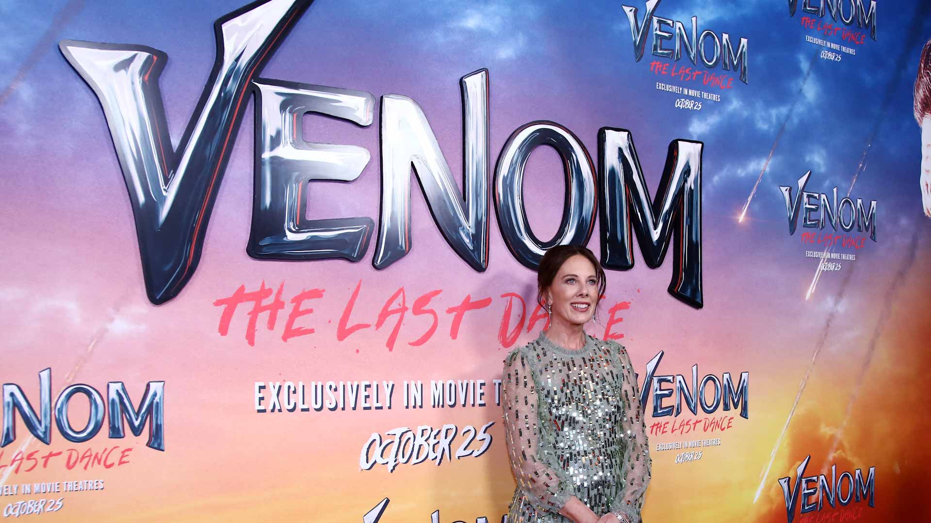 رغم ضعف إيراده..الجزء الجديد من"فينوم" يتصدر شباك التذاكر بأميركا 