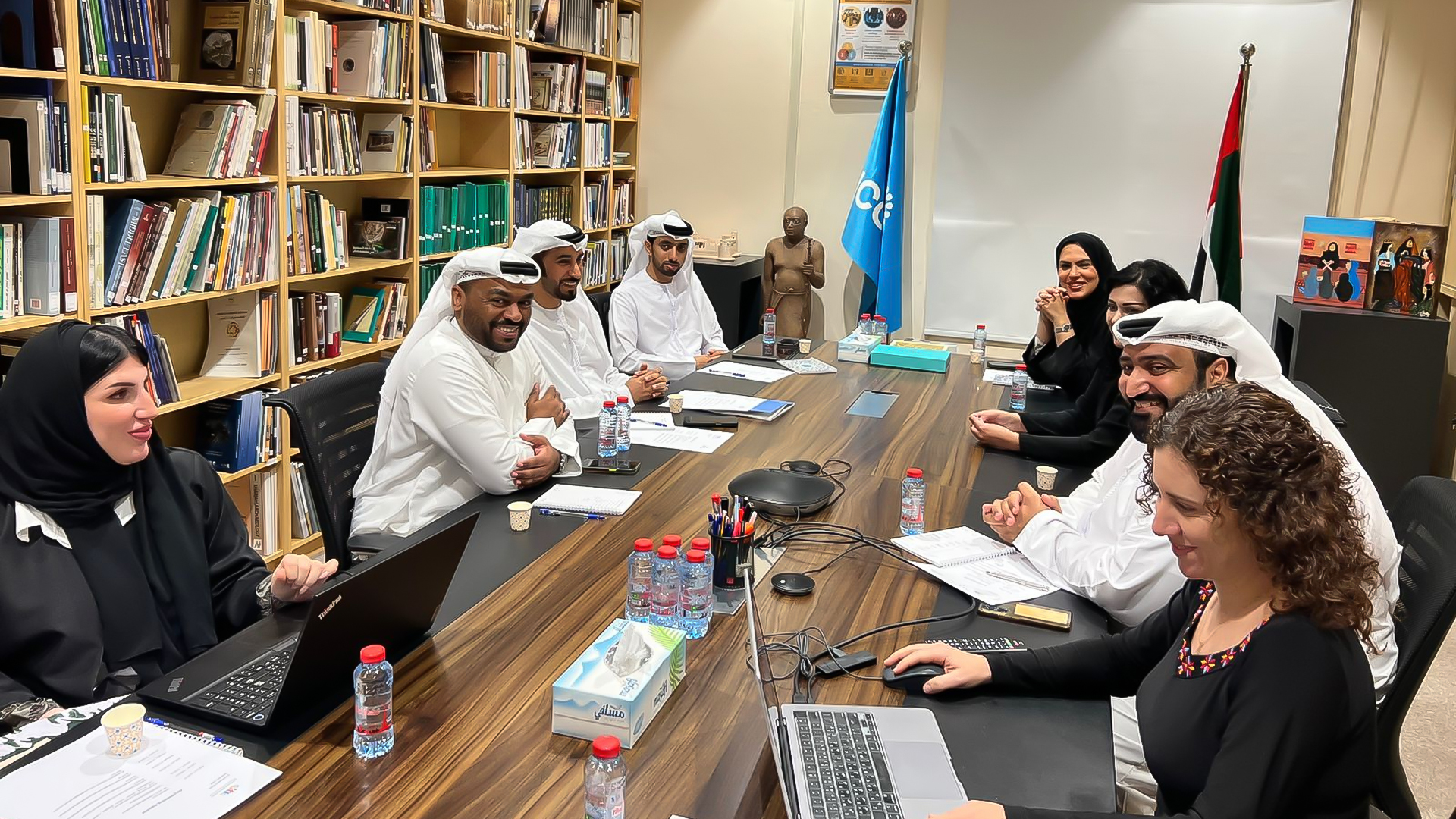 صورة بعنوان: "إيكروم الشارقة" يعلن عن لجنة تحكيم جائزة التراث العربية لليافعين  