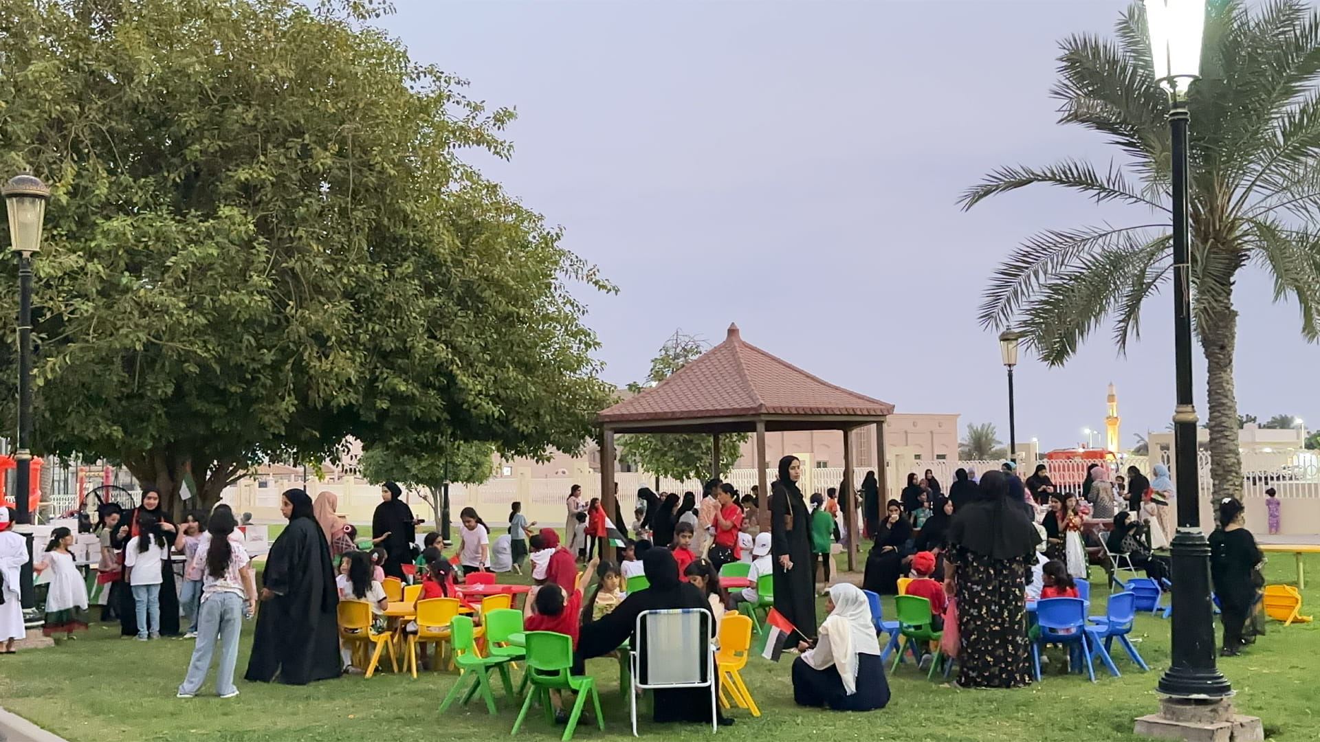 Khorfakkan Municipality marks Flag Day at Al Zubarah Park