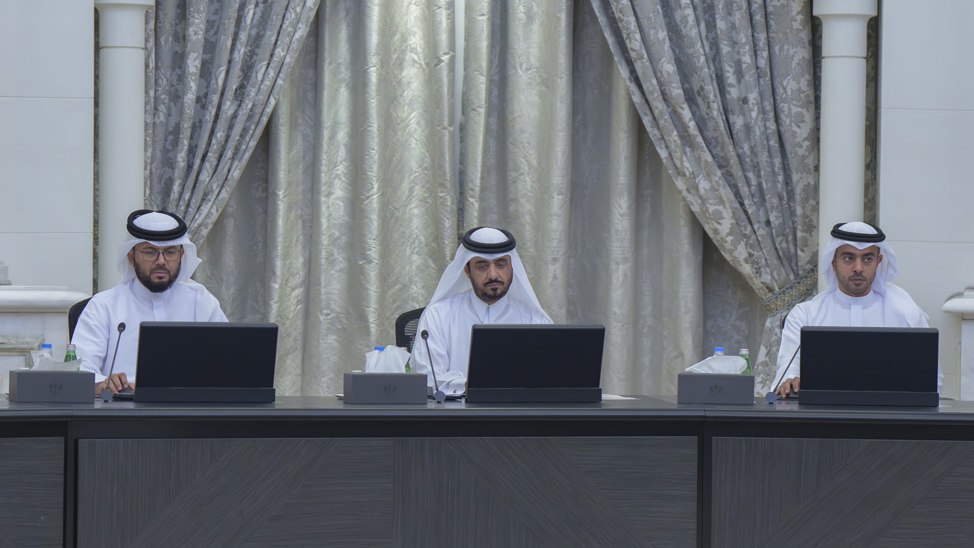 "التنفيذي" يستعرض مشروع مدينة الشارقة الرياضية في المنطقة الوسطى