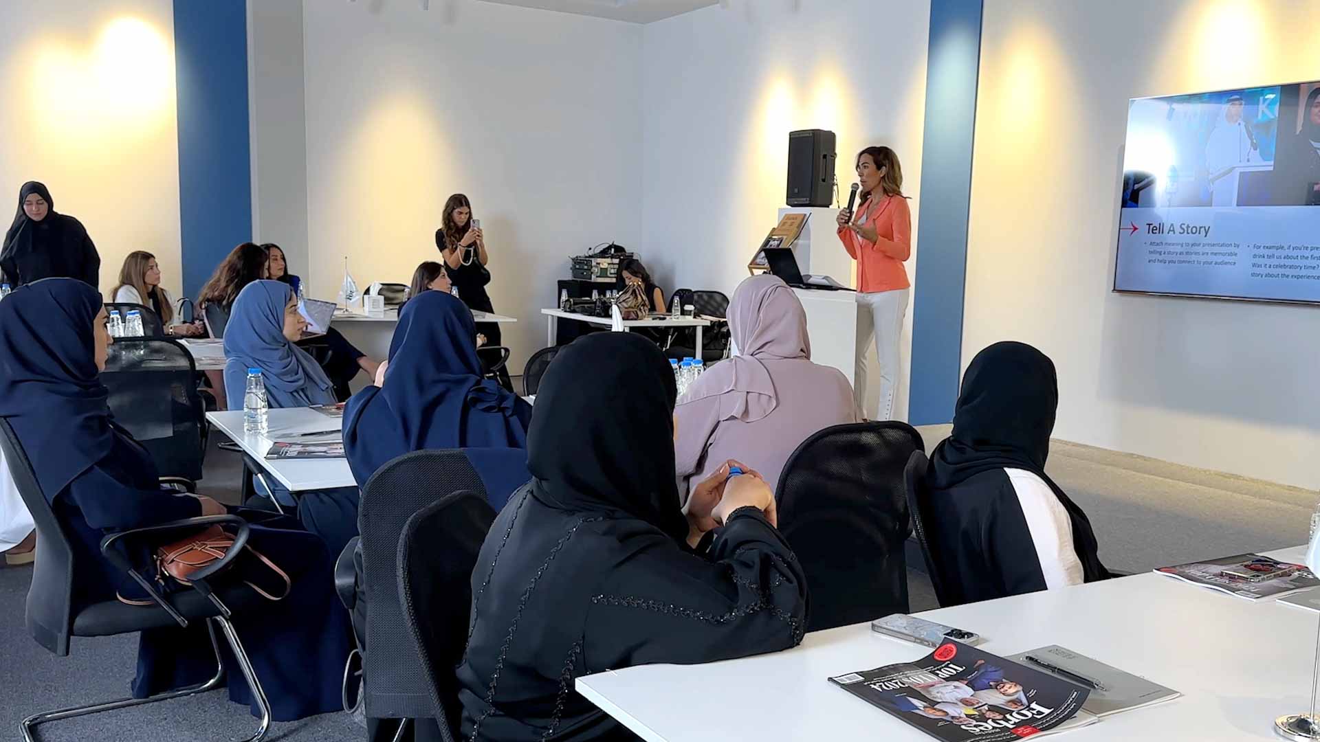 "Forbes", "UNITAR" discuss art of influencing, creativity 