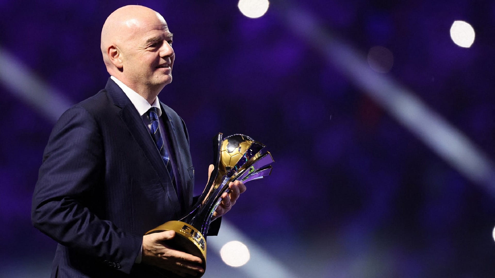 الفيفا يعلن عن شعار كأس العالم للأندية 2025   