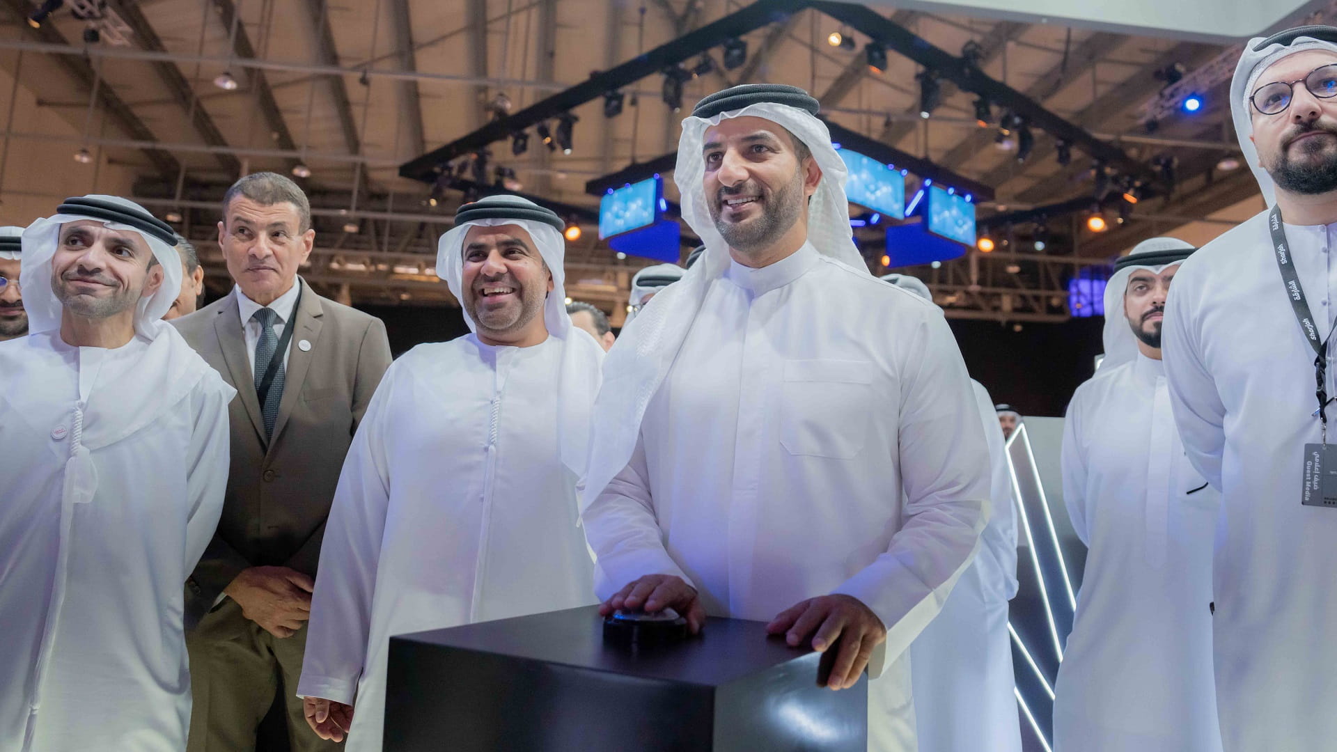 Sultan bin Ahmed Al Qasimi tours various offerings at IGCF 