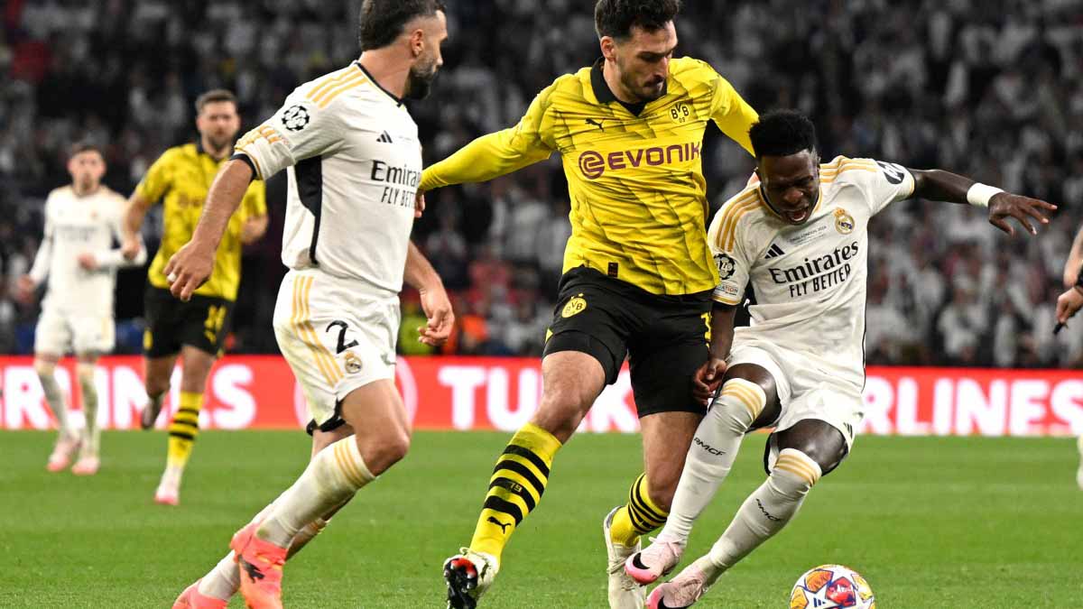 روما يتعاقد مع ماتس هوميلز مدافع بوروسيا دورتموند السابق 