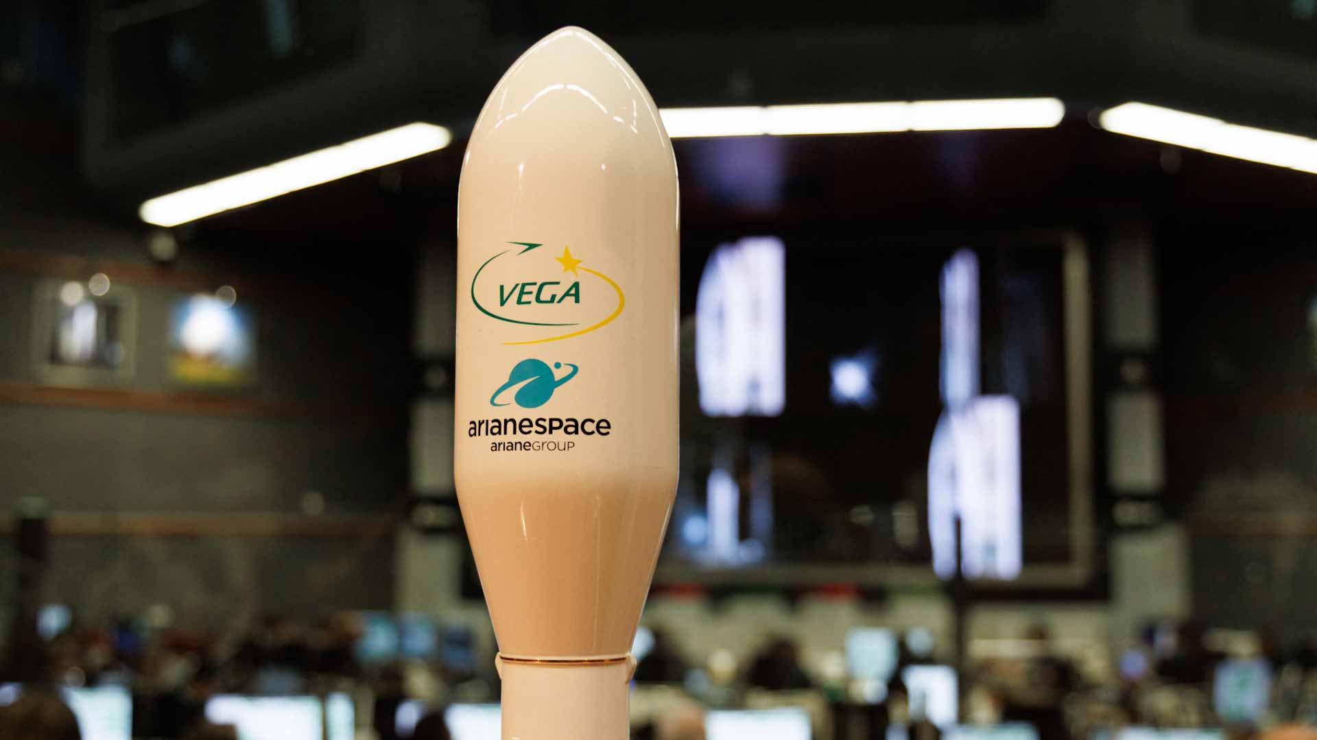 في رحلته الأخيرة..صاروخ "فيغا"الأوروبي يضع قمراً اصطناعياً بالمدار 