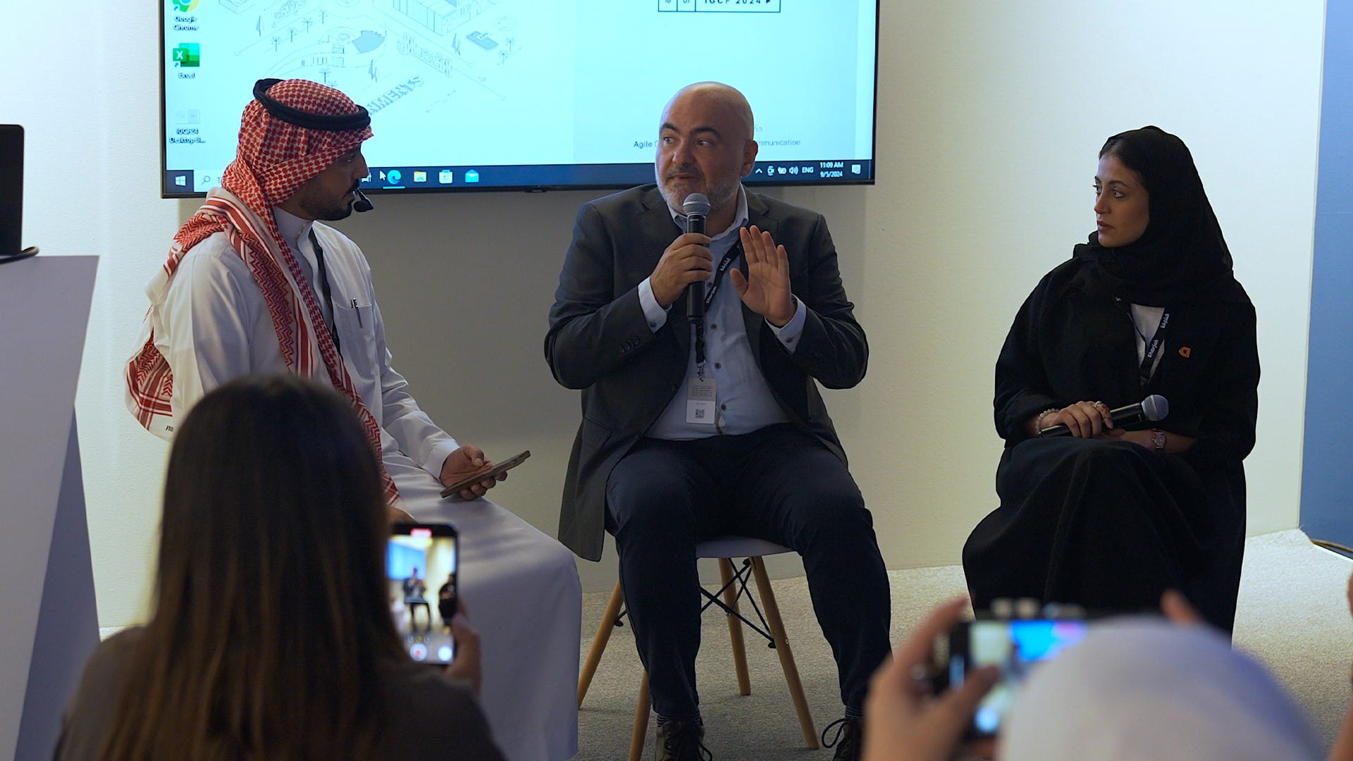 Image for the title: Experts call for achieving meaningful children's contents 