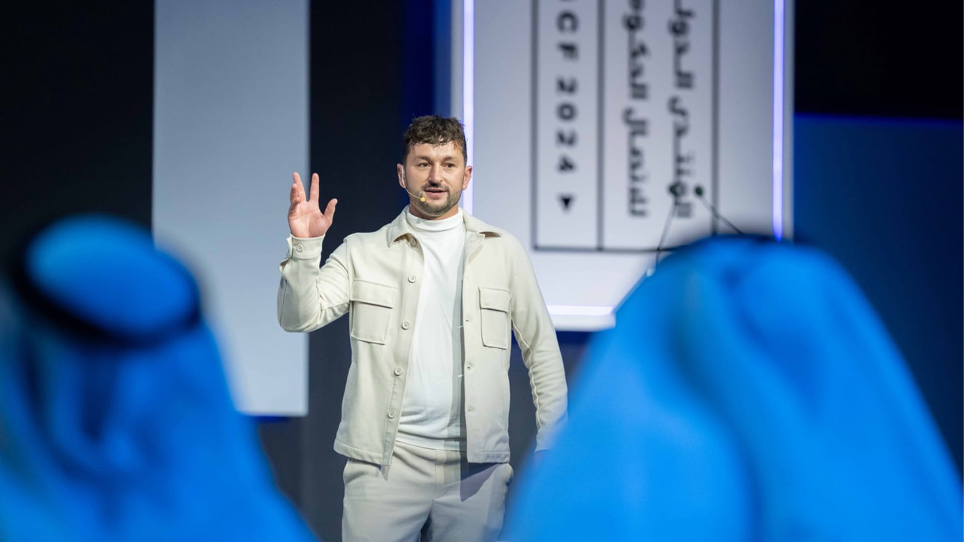 منتدى الاتصال الحكومي يوفر فرصة رائعة ترسّخ قيم الحب والخير