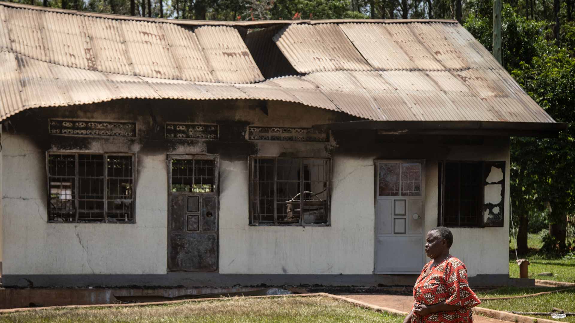 Image for the title: Kenya school fire kills at least 17 children 
