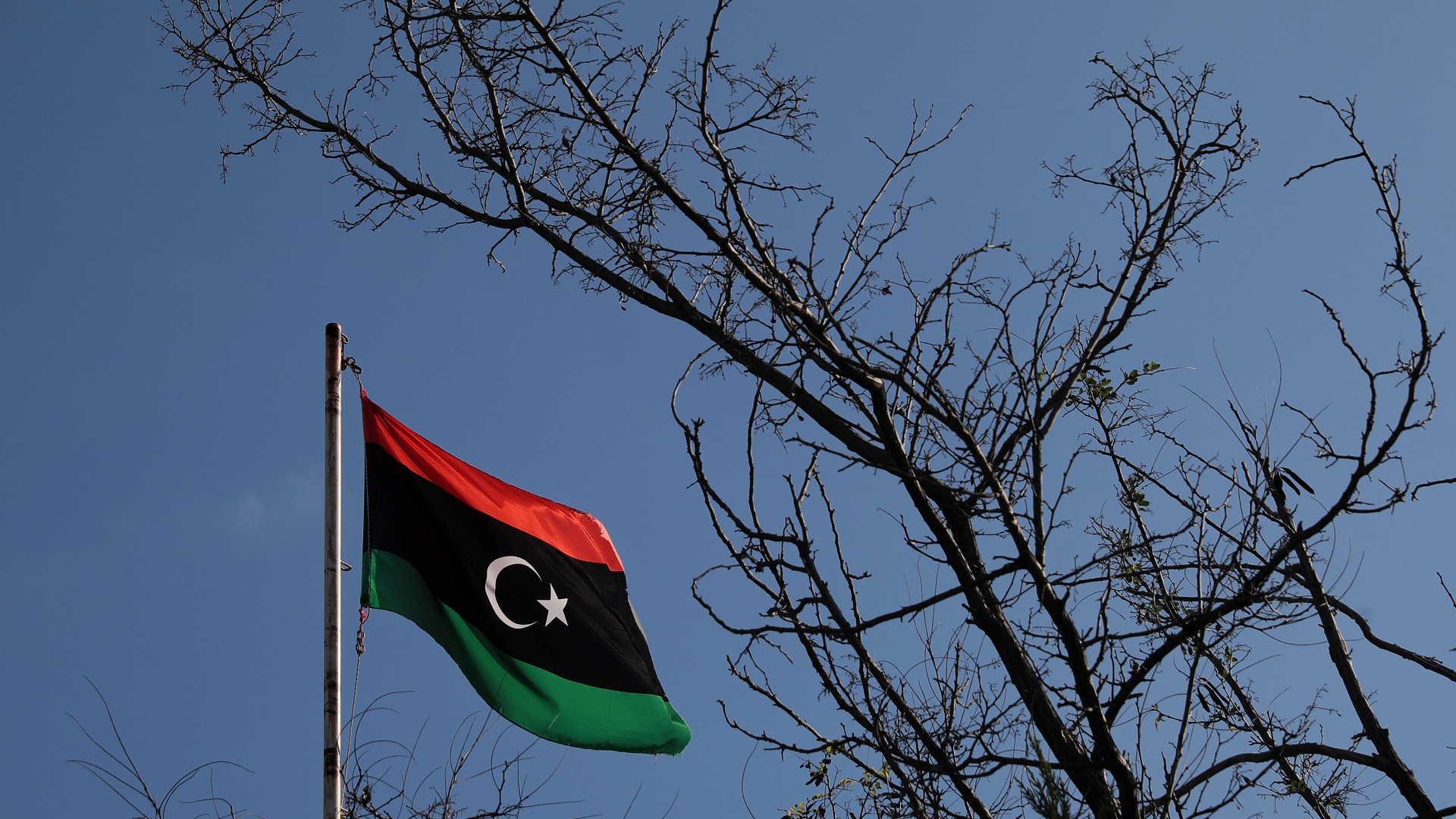ليبيا توقع اتفاقية لرفع قدرات أمن الطيران في مطار "سبها" الدولي 