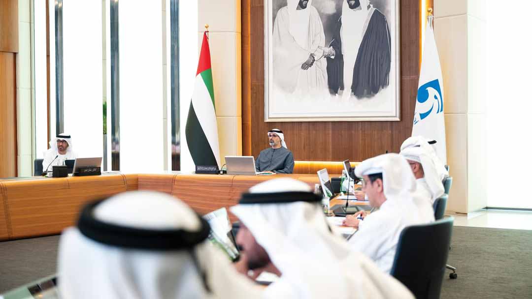 Khaled bin Mohamed chairs meeting of Executive Committee of ADNOC BoD 