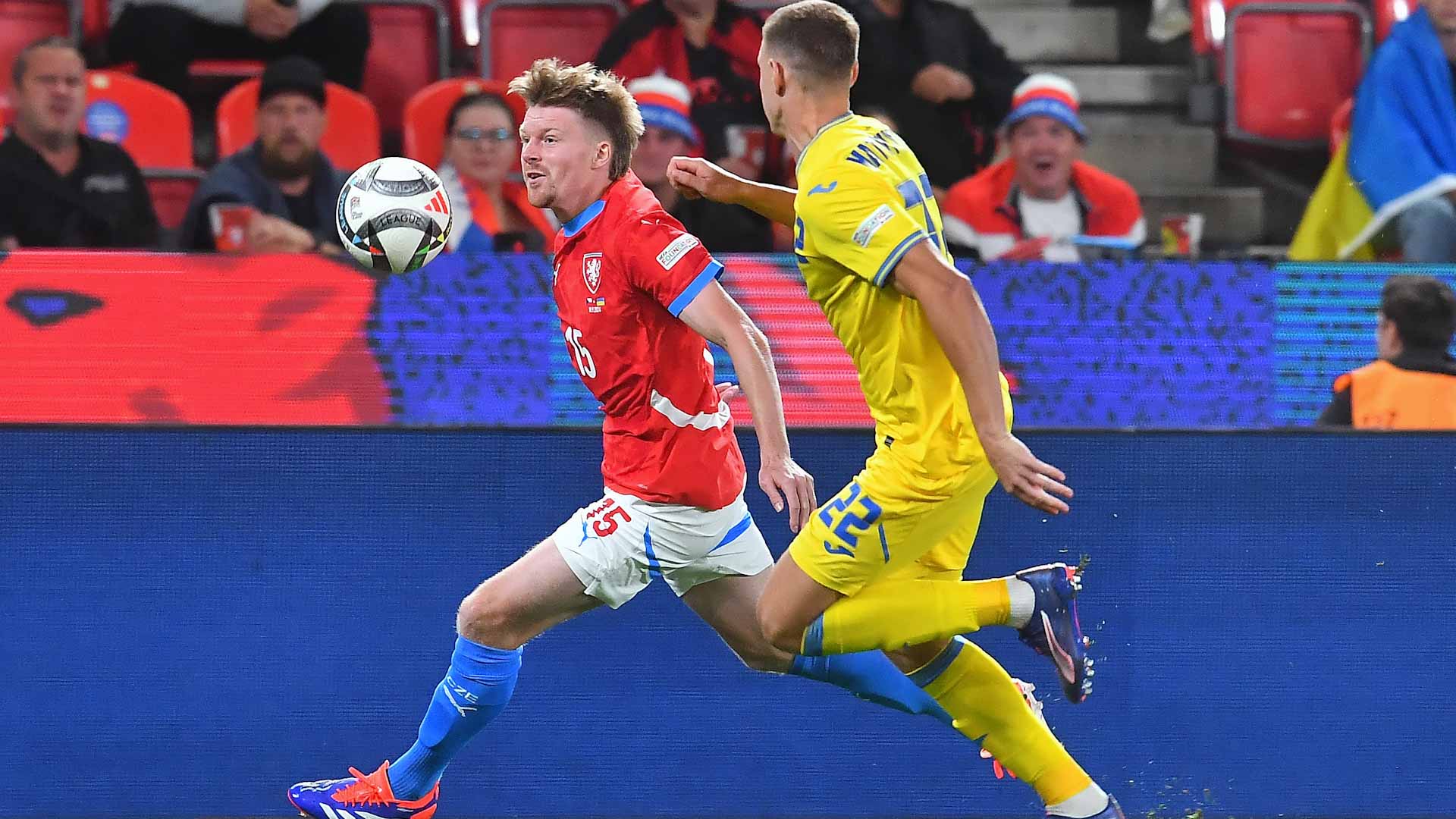 منتخب التشيك يقسو على أوكرانيا في دوري أمم أوروبا 