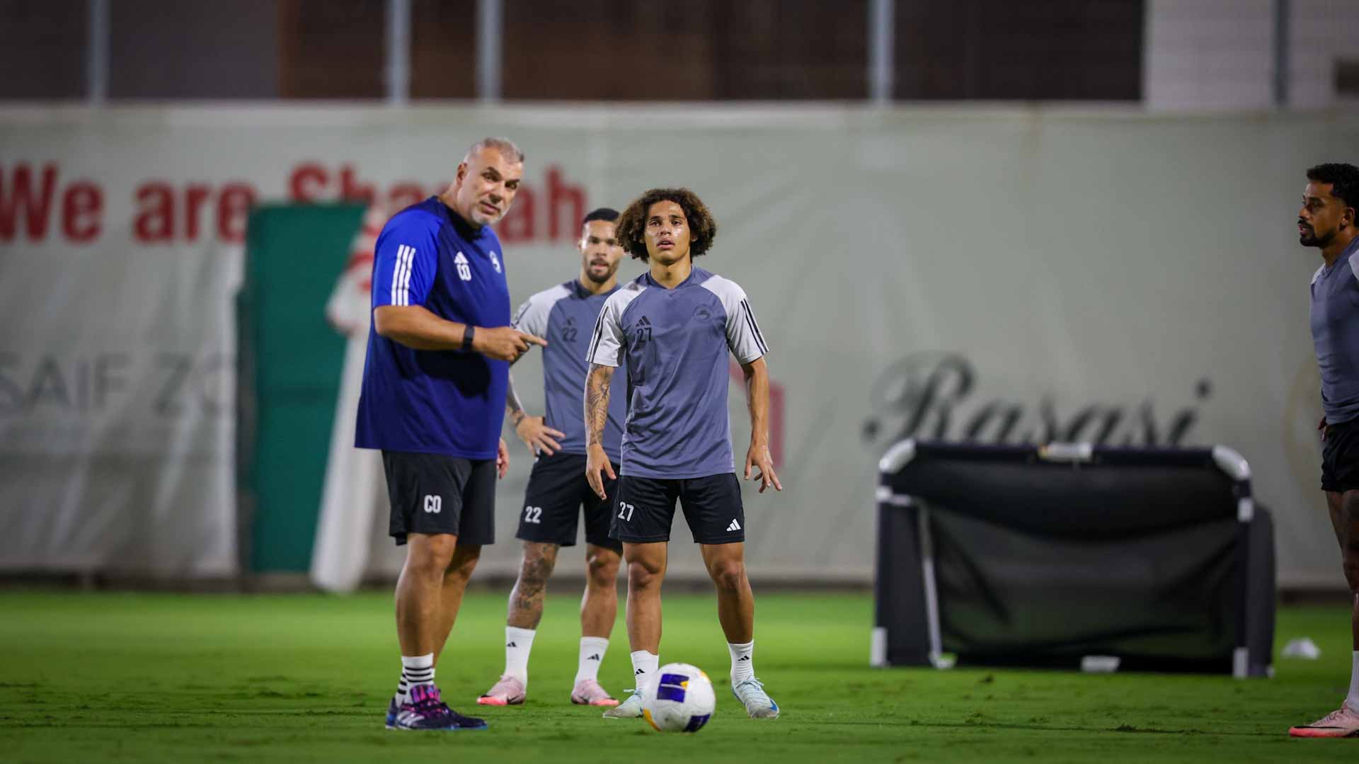 الشارقة يعود للتدريبات استعداداً لمواجهة استقلول الطاجيكي