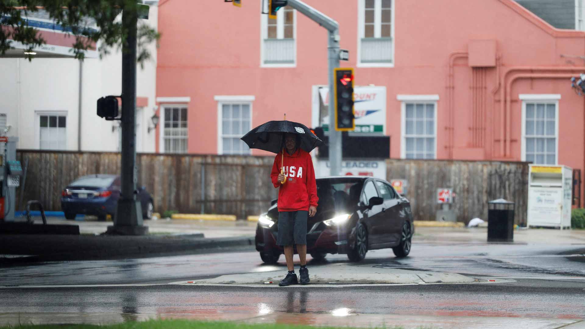 Hurricane Francine lands in Louisiana, hitting New Orleans 