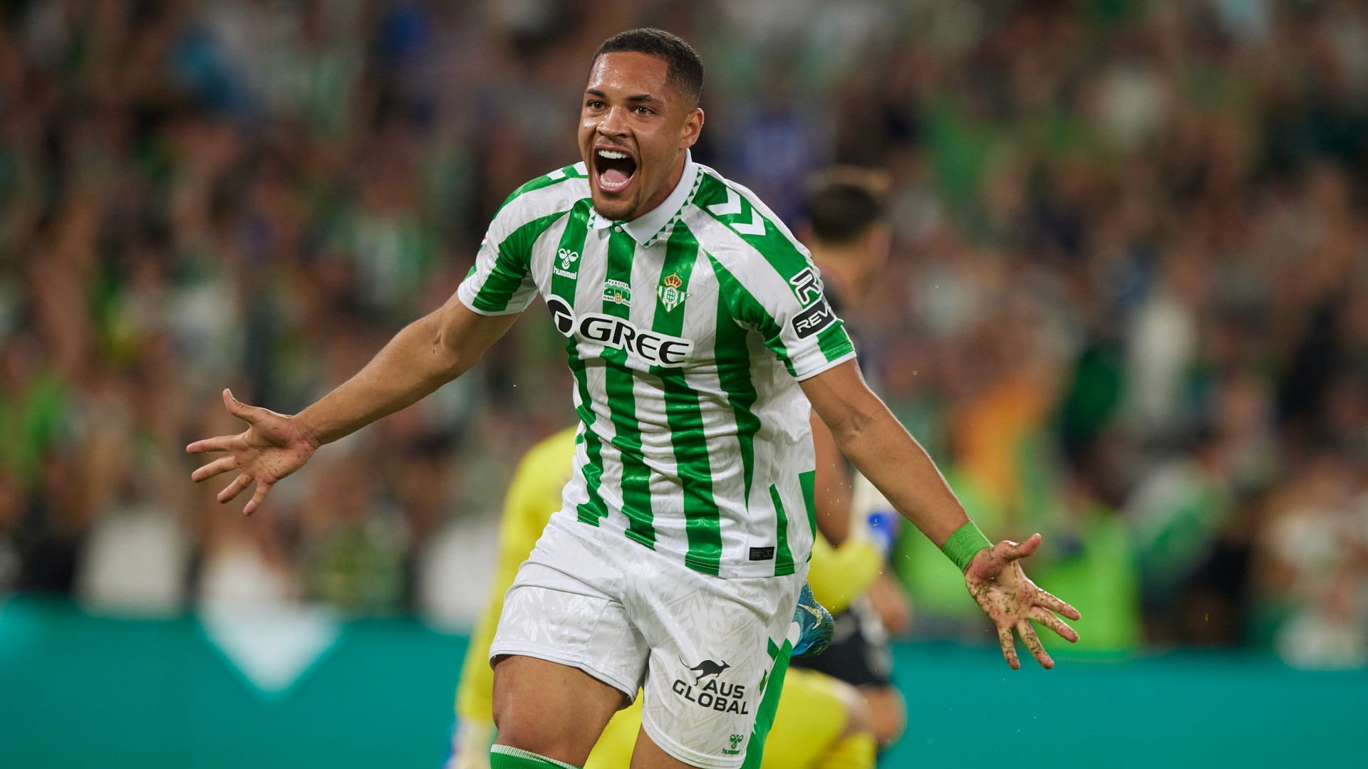 ريال بيتيس يتخطى ليجانيس في الدوري الإسباني 