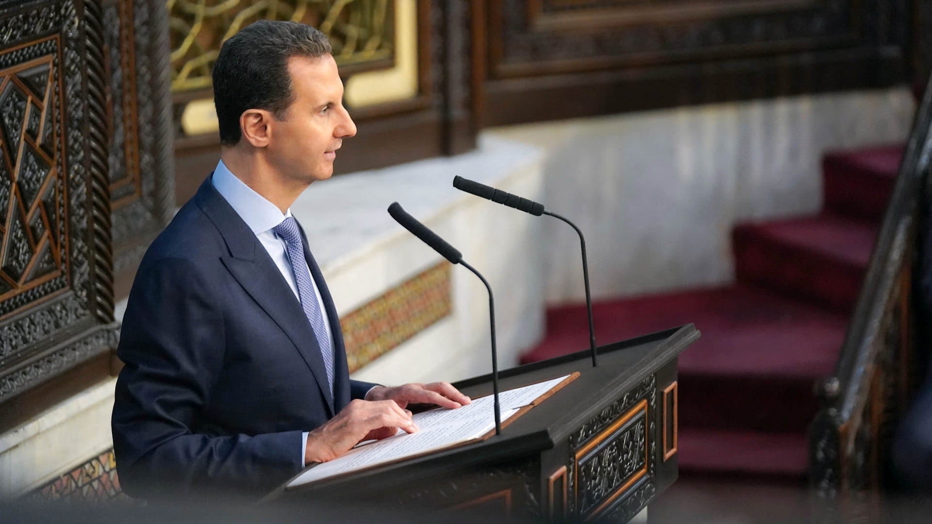 الأسد يكلّف وزير الاتصالات السابق بتشكيل الحكومة الجديدة في سوريا 