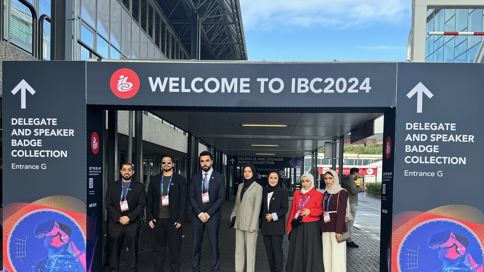 وفد الشارقة للإذاعة والتلفزيون يتعرف على أحدث تقنيات البث والإنتاج 