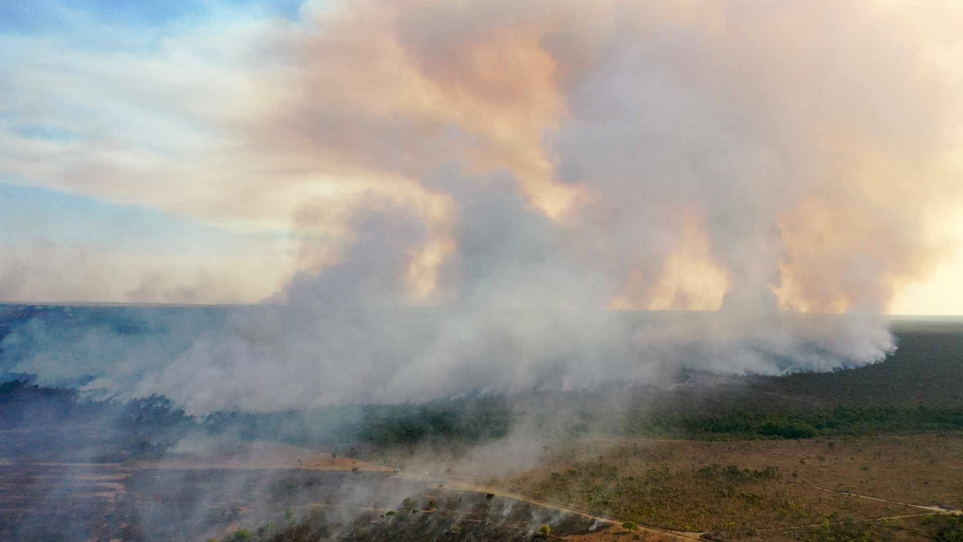 Wildfire rages outside Brazil capital