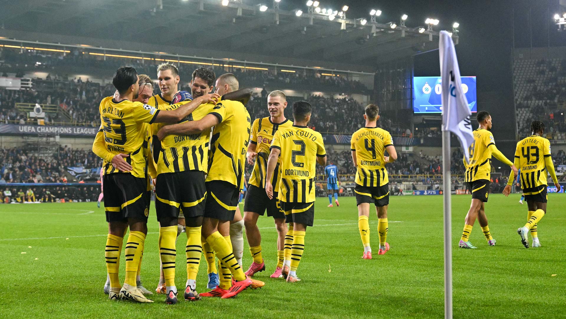 Gittens' late double gives Dortmund Champions League win at Brugge 