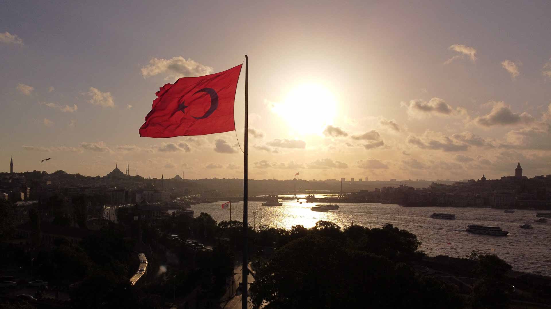 تركيا تراجع تأمين أجهزة الاتصالات بعد تفجيرات لبنان 