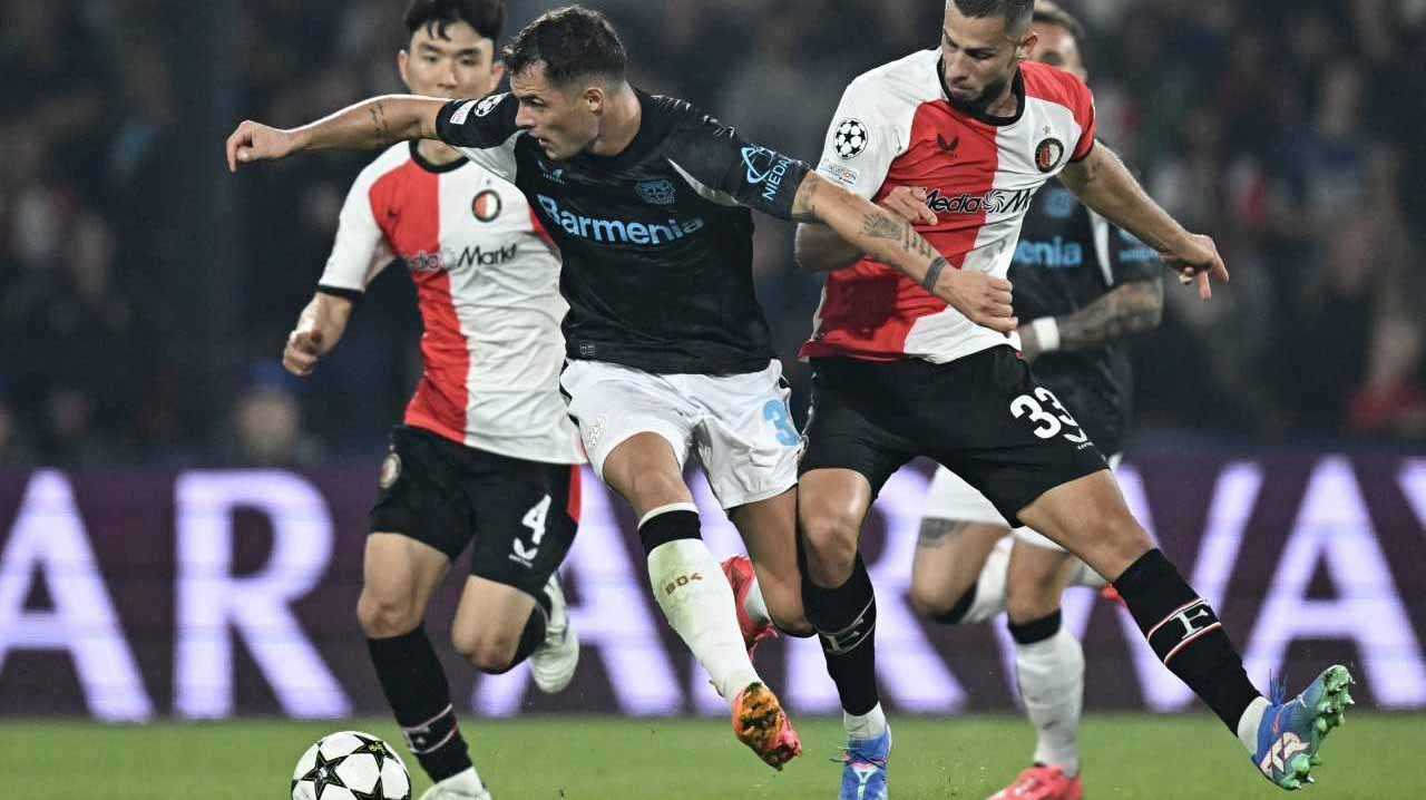 ليفركوزن الألماني يكتسح فينورد الهولندي في دوري أبطال أوروبا 