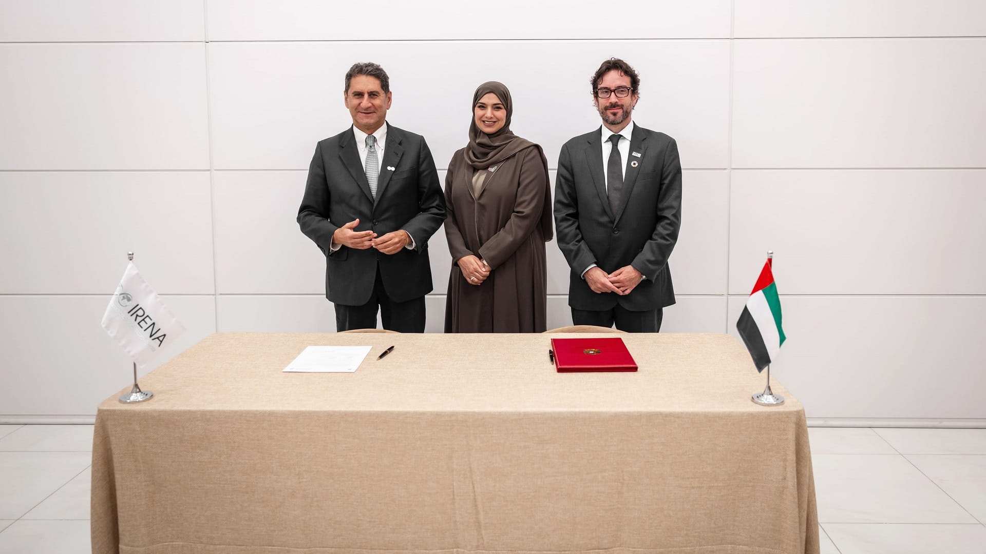 الإمارات و"آيرينا" تتعاونان لدعم 20 دولة نامية لتحقيق أهداف المناخ 