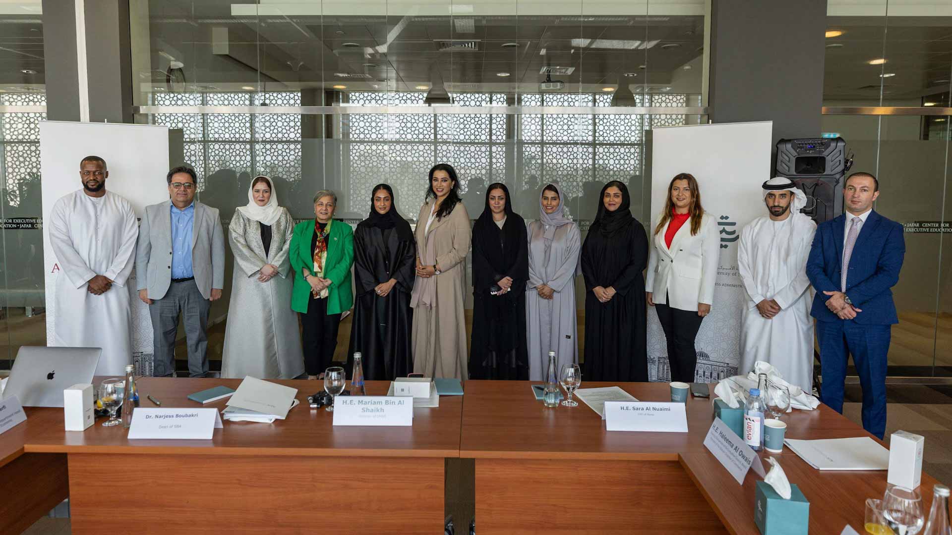 ملتقى سيدات أعمال الشارقةوأميركيةالشارقةيناقش تحديات تأمين التمويل 