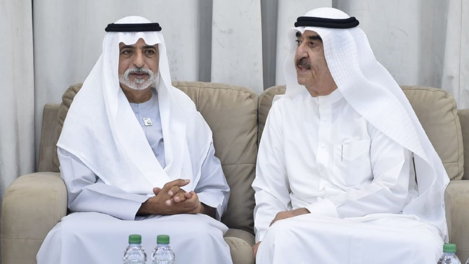 حاكم أم القيوين يتقبل تعازي نهيان بن مبارك بوفاة عبد الله المعلا 