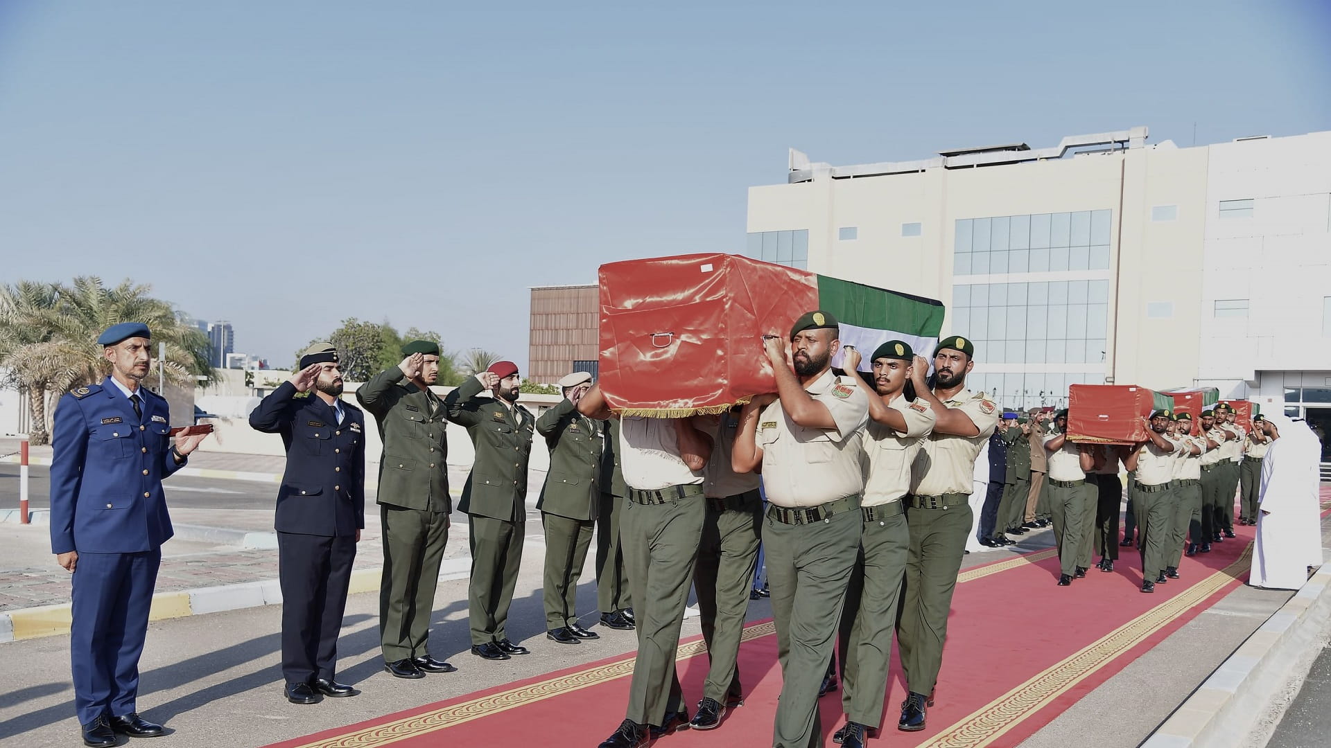 وزارة الدفاع تقيم مراسم جنازة عسكرية لشهداء الوطن الأبرار