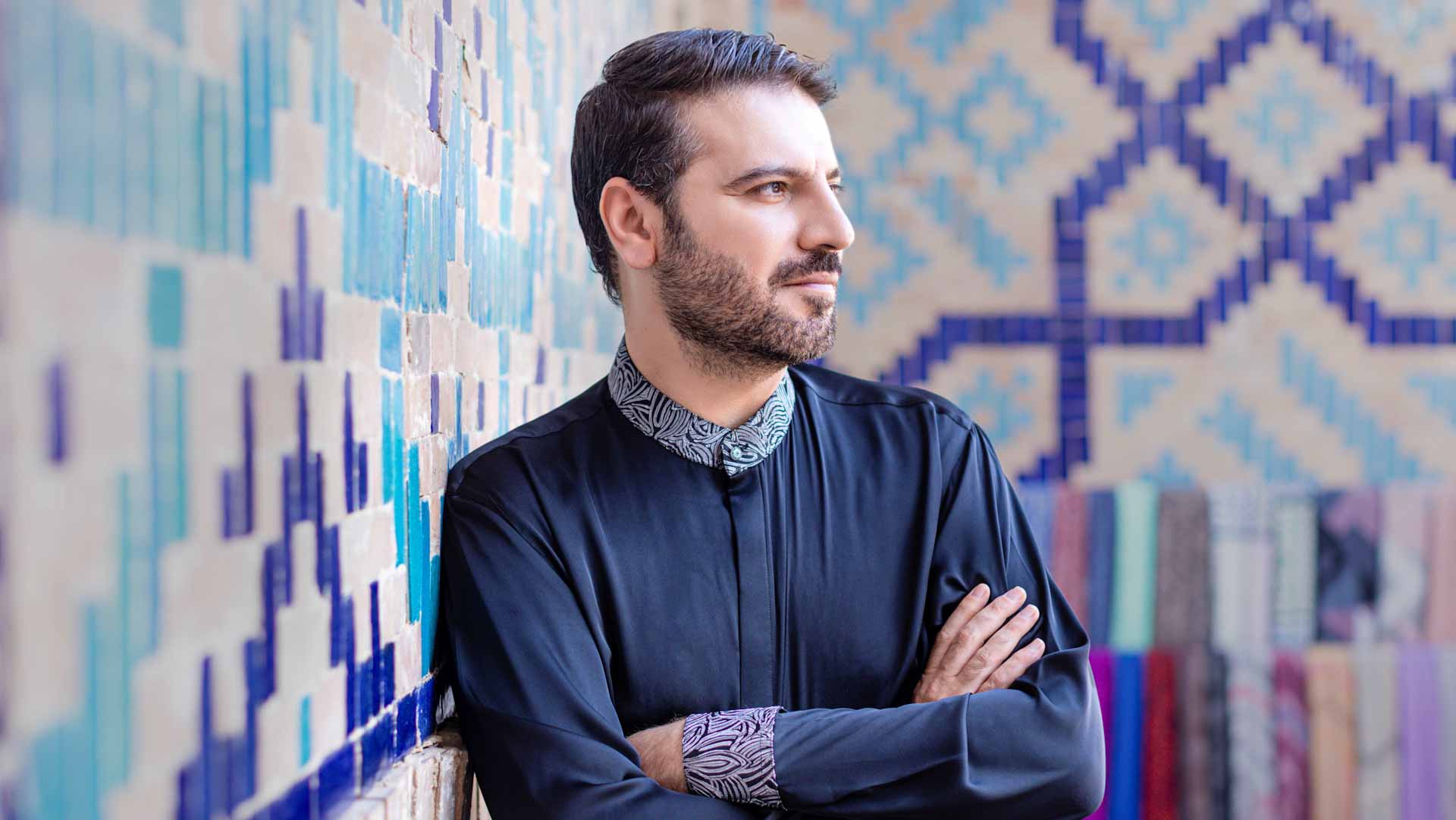 "تنوير" يستضيف نخبة من الفنانين في أول أيام دورته الافتتاحية 